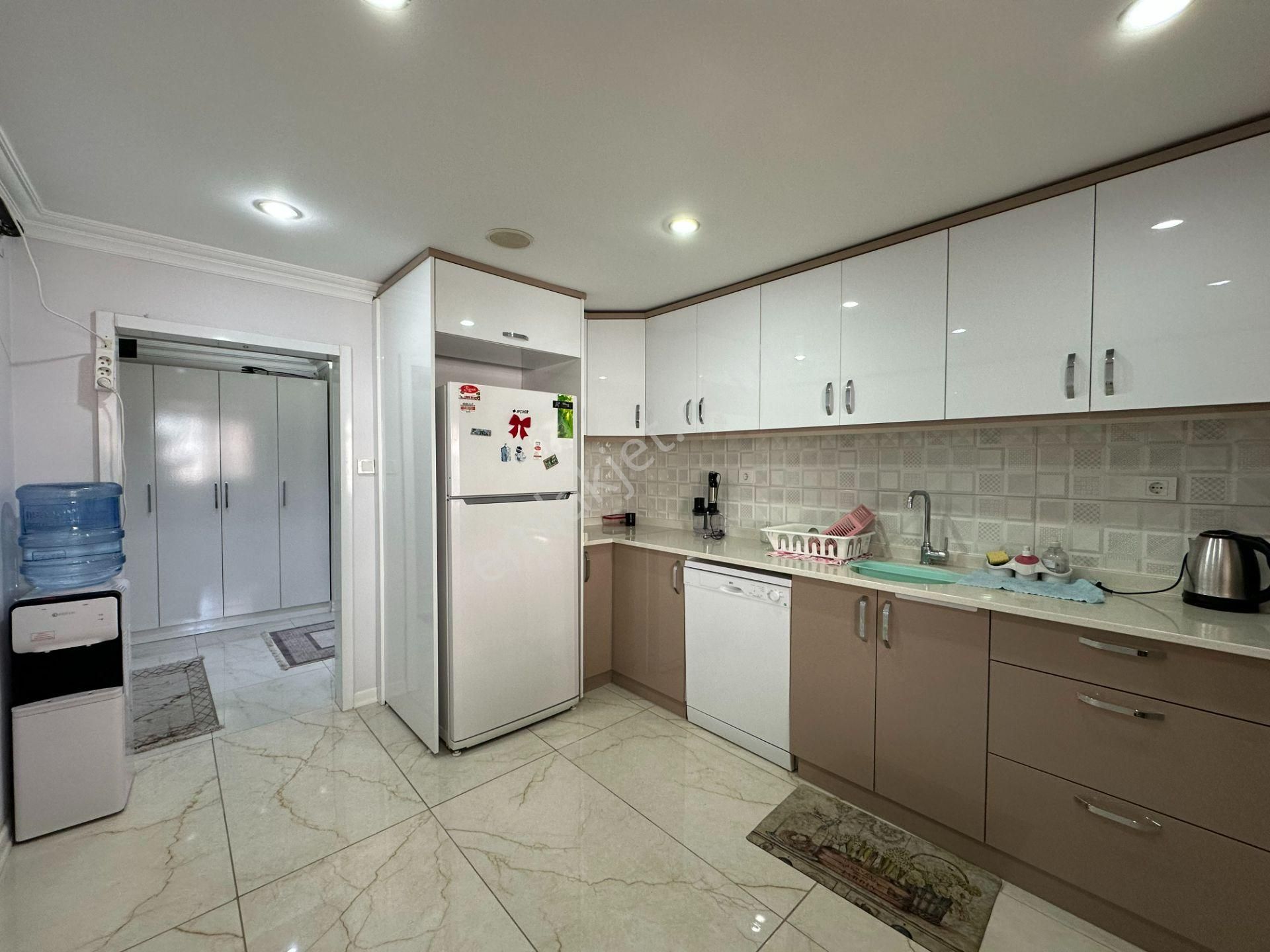 Osmangazi Hüdavendigar Mah. Tuğcu Apt. 200 M2 4+1 Satılık Daire - Görsel 11