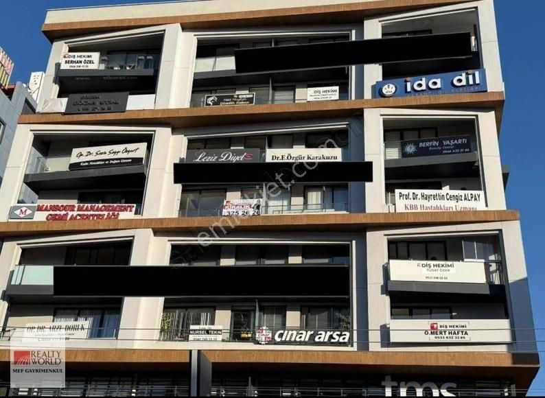 Rw Mef'den Mezitli Ana Cd. Üzeri Ofisium İş Merkezinde 2+1 Ofis