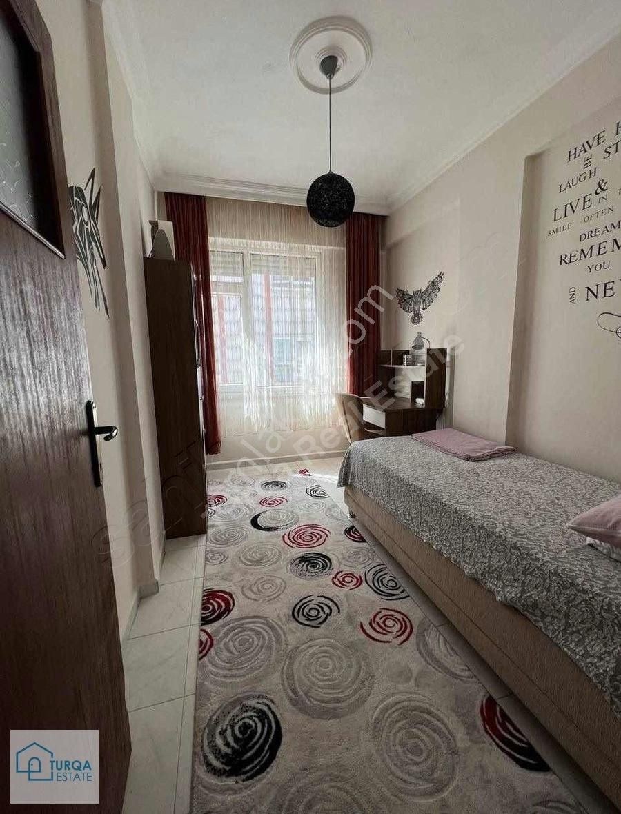 Mahmutlar Merkezde Site İçerisinde Satılık 2+1 Eşyalı Daire