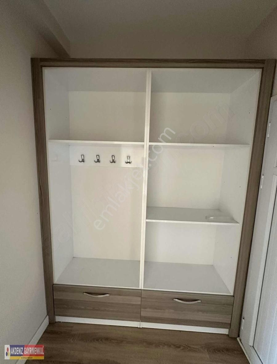 Okan Merzecide Bahçeşehir Koleji Civarı 4+1 Elit Daire