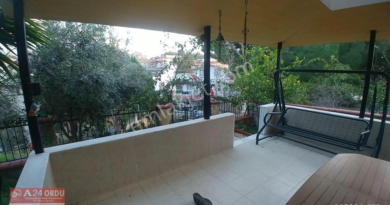 14 Evler Hava Kuv.ve Merkez Bankası Yanında,kaloriferli,5+1,manzaralı,büyük Bahçeli,13 Yaşında Villa - Görsel 9