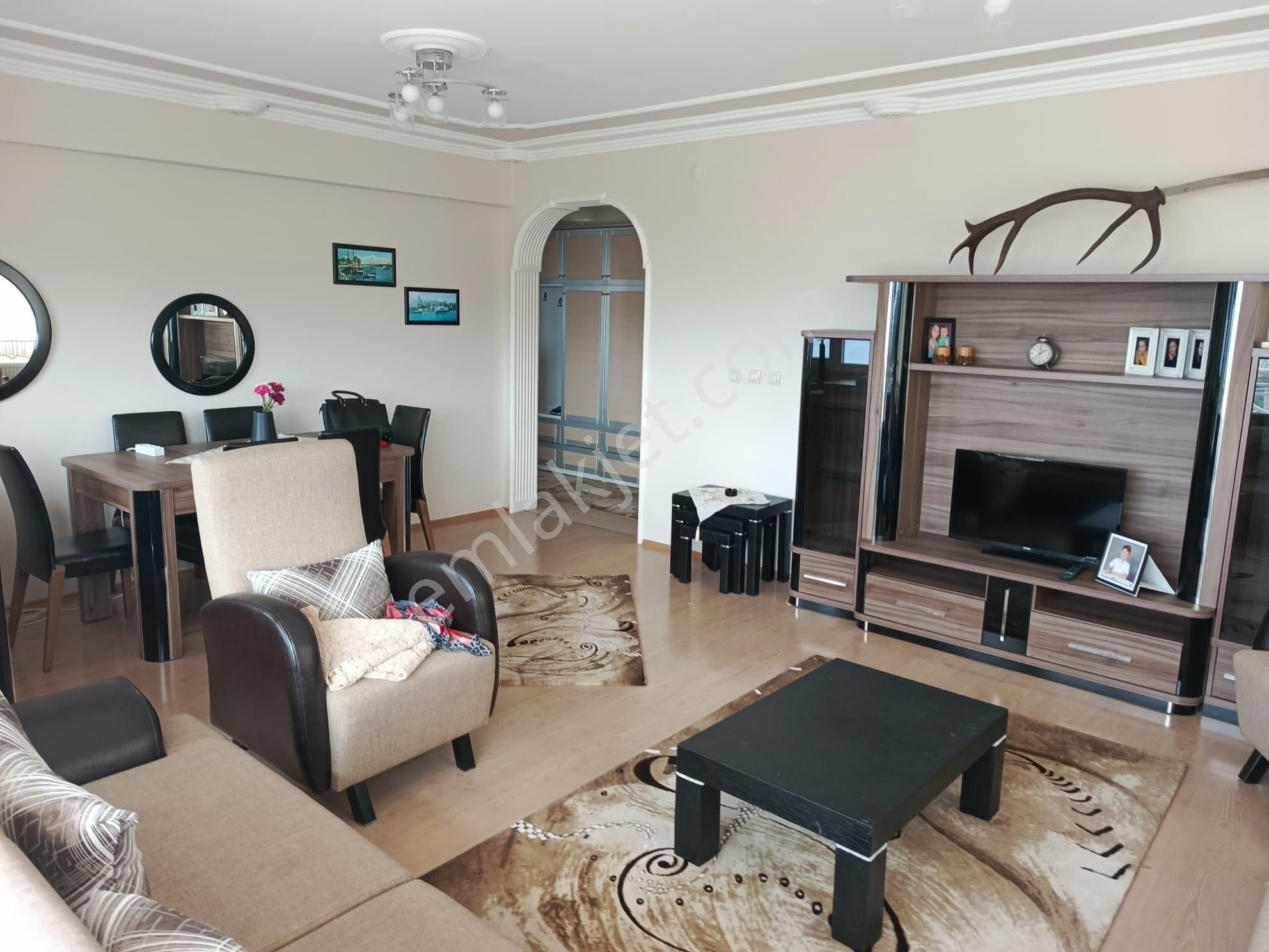 Paylaş Kazan Mudanya Yeni Mah.de Kiralık Daire 3+1 Ful Deniz 4.kat Site İçi Geniş Daire