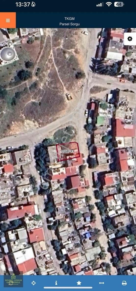 Belediye Evlerinde Türkmenbaşı Bulvarına Yakın Köşe Başı Arsa