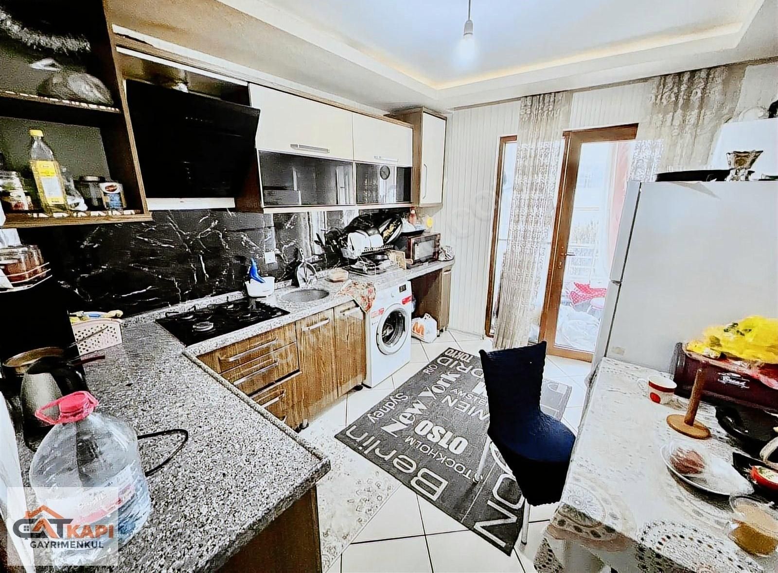 Çatkapı'dan Yayla Mah. Lüks Yapılı Masrafsız Geniş 4+1 Daire