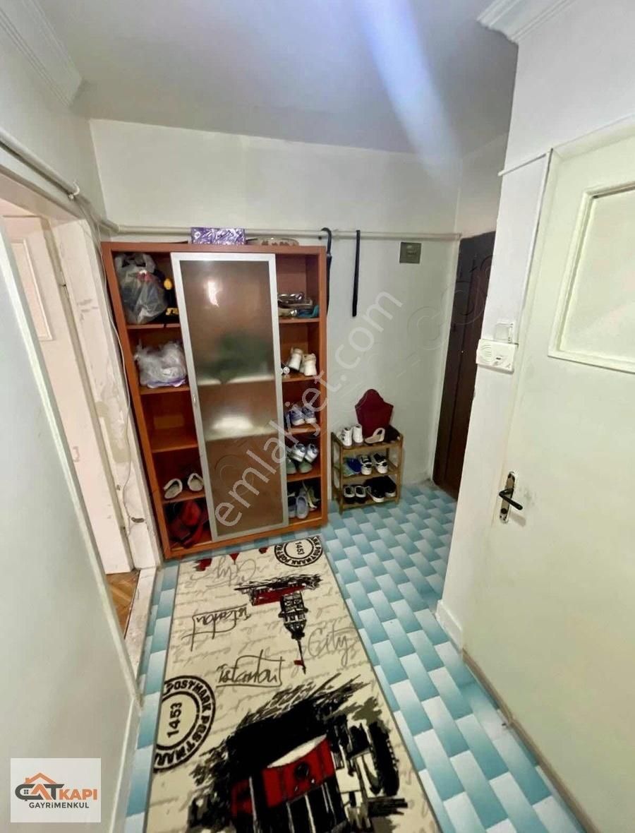 Çatkapı'dan Osmangazi Mah. Cadde Üzeri Katta 3+1 Site İçi Daire