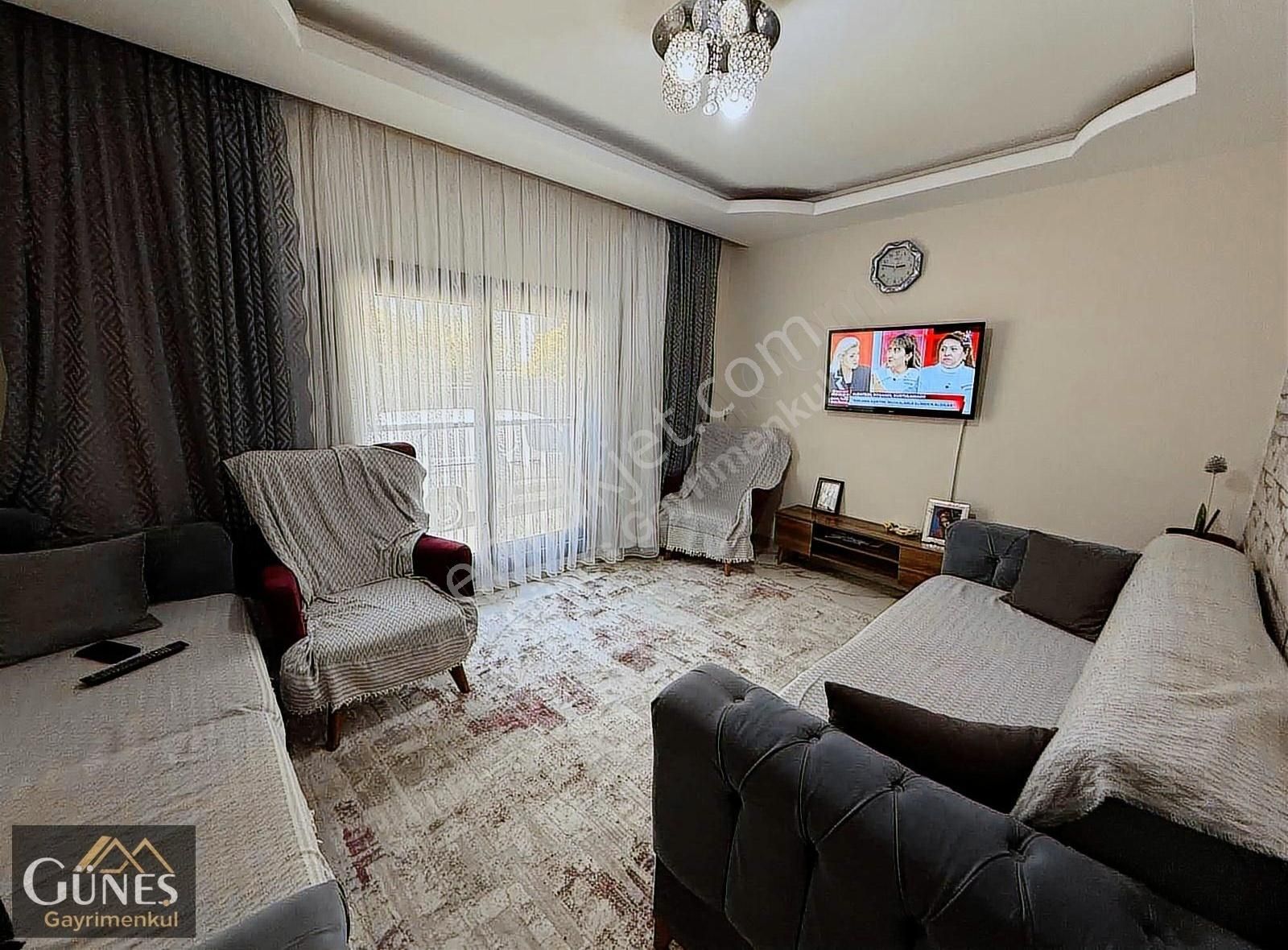 Güneş'ten 2+1 80m2 K.mutfak Y.giriş İzbana 10dk