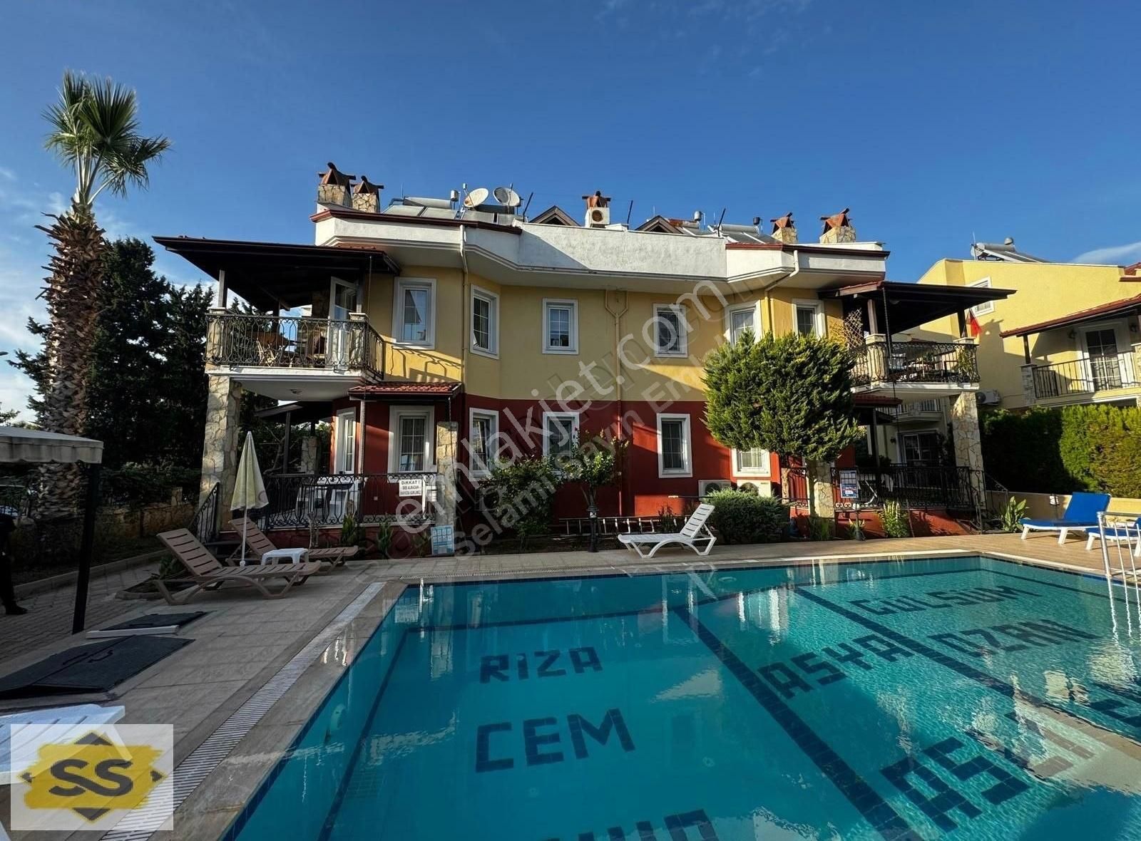 Muğla Fethiye Foça Mahallesin'de Satılık Havuzlu Site İçi Daire