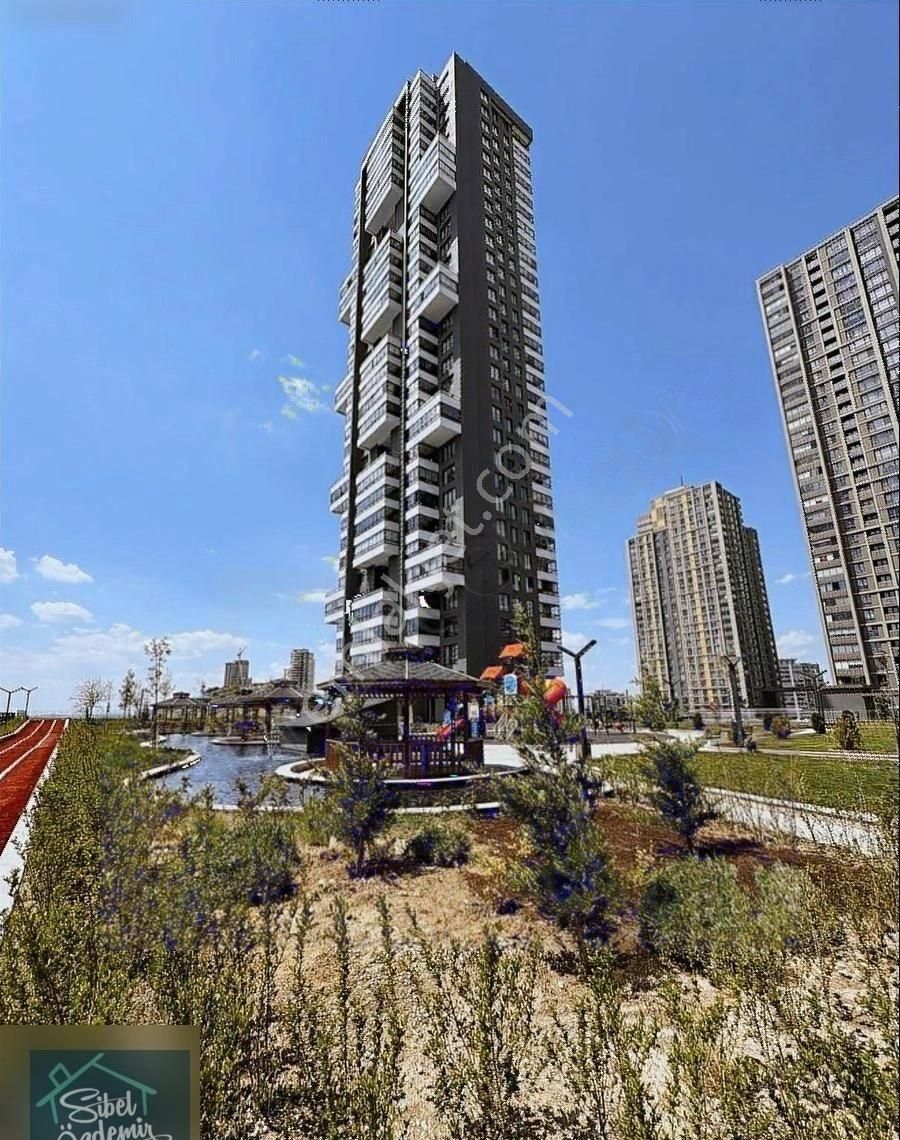 Natura Alacaatlı Sitesi'nde ,1oom2 Bahçesi Olan ,2+1 Bahçe Katı