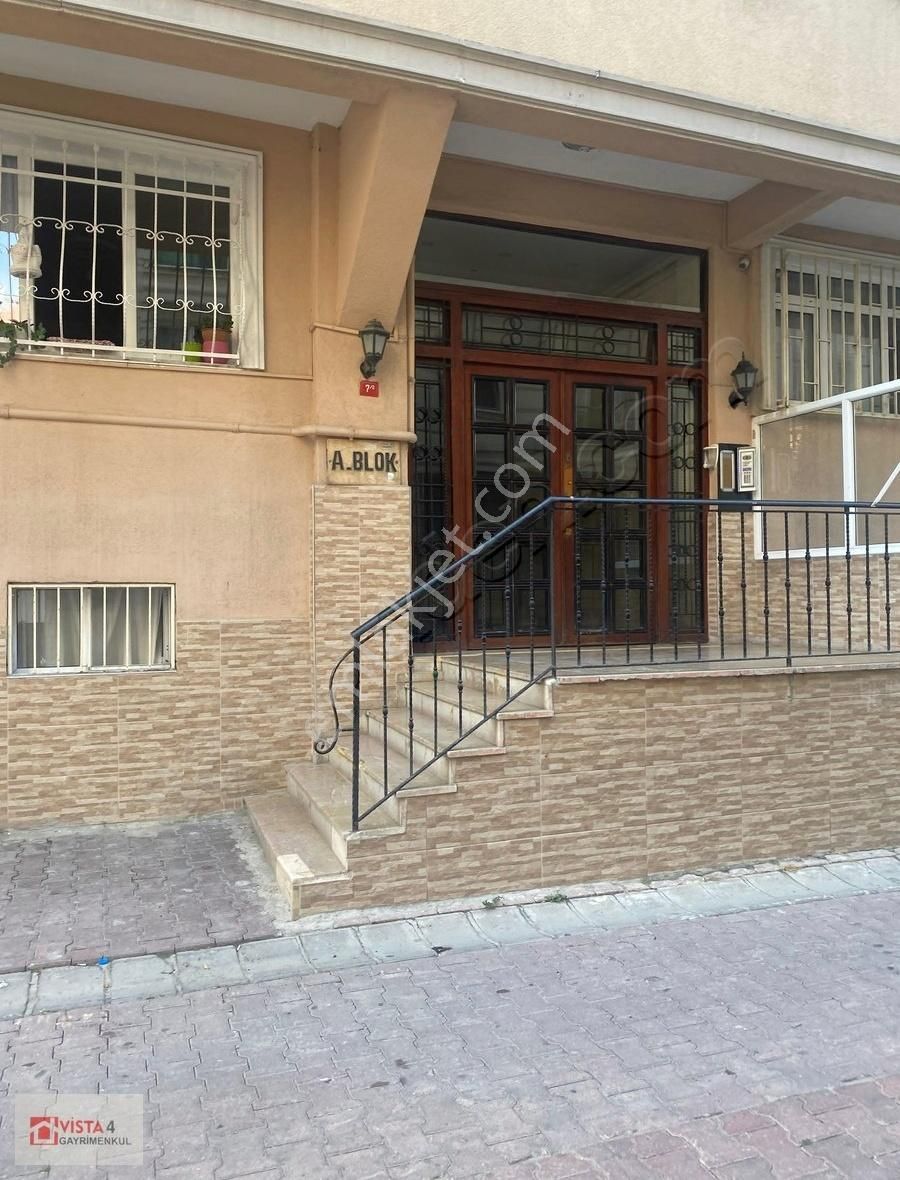 Avcılar Gümüşpala 2+1 Deniz Ve Göl Manzaralı Satılık Daire