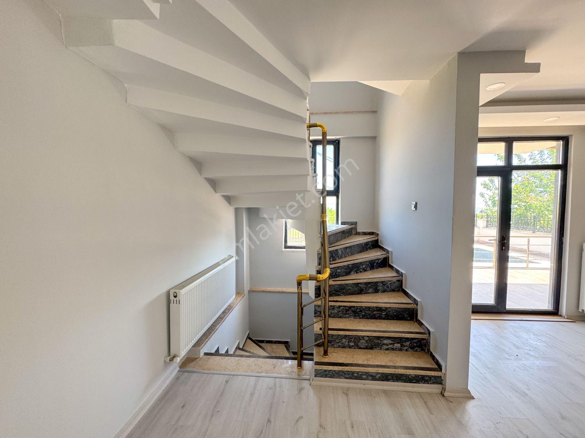 Tekirdağ Çorlu Yenice Mah. Satılık 4+1 Deniz Manzaralı Villa ! - Görsel 18