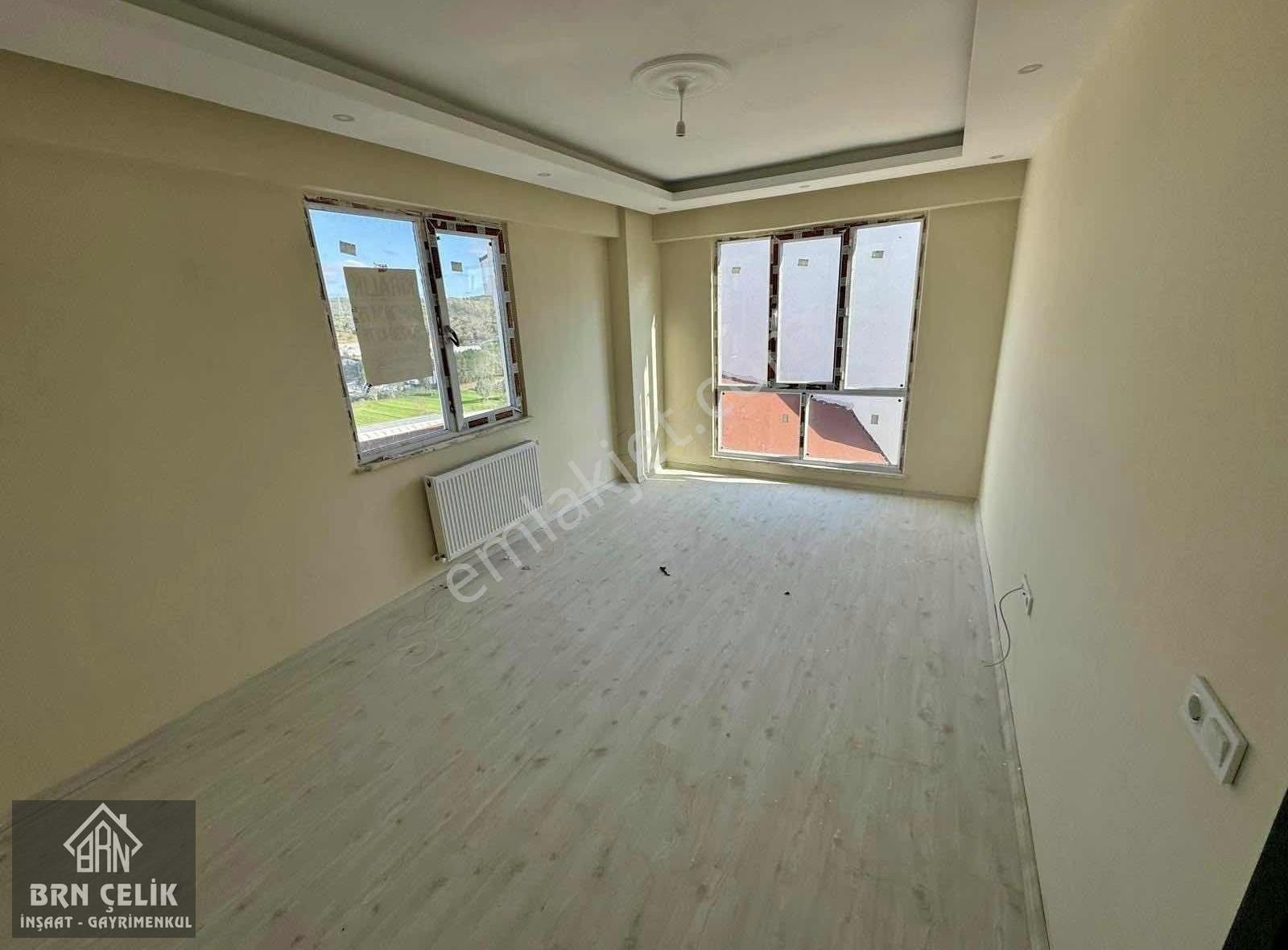 Acill Son Hafta Arnavutköy 3.kat 90 Metrekare 3+1 Sıfır Daire