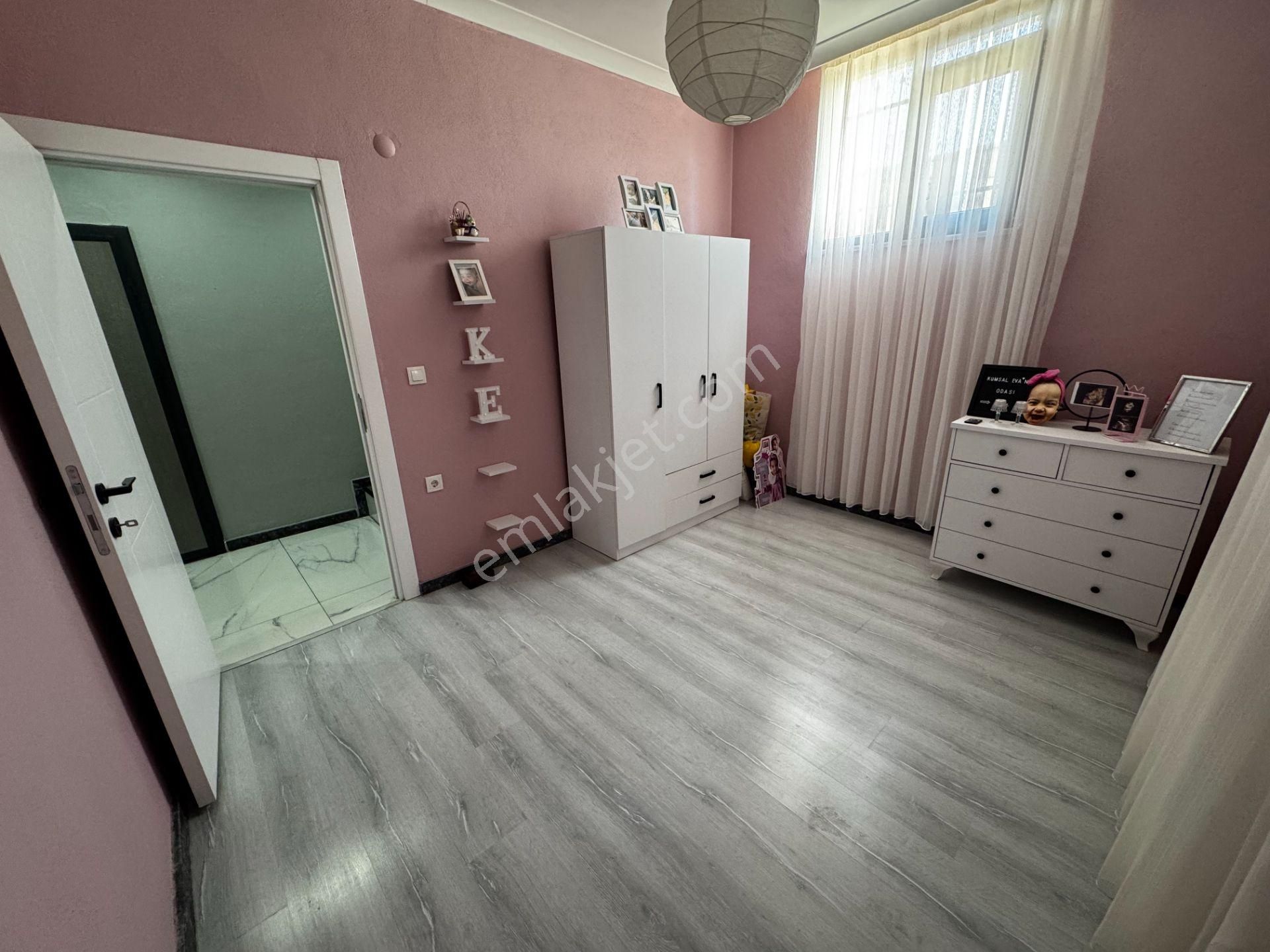Çekmeköy Ekşioğlunda Ferah Ve Kullanışlı 4+1 Ters Dubleks Daire - Görsel 21