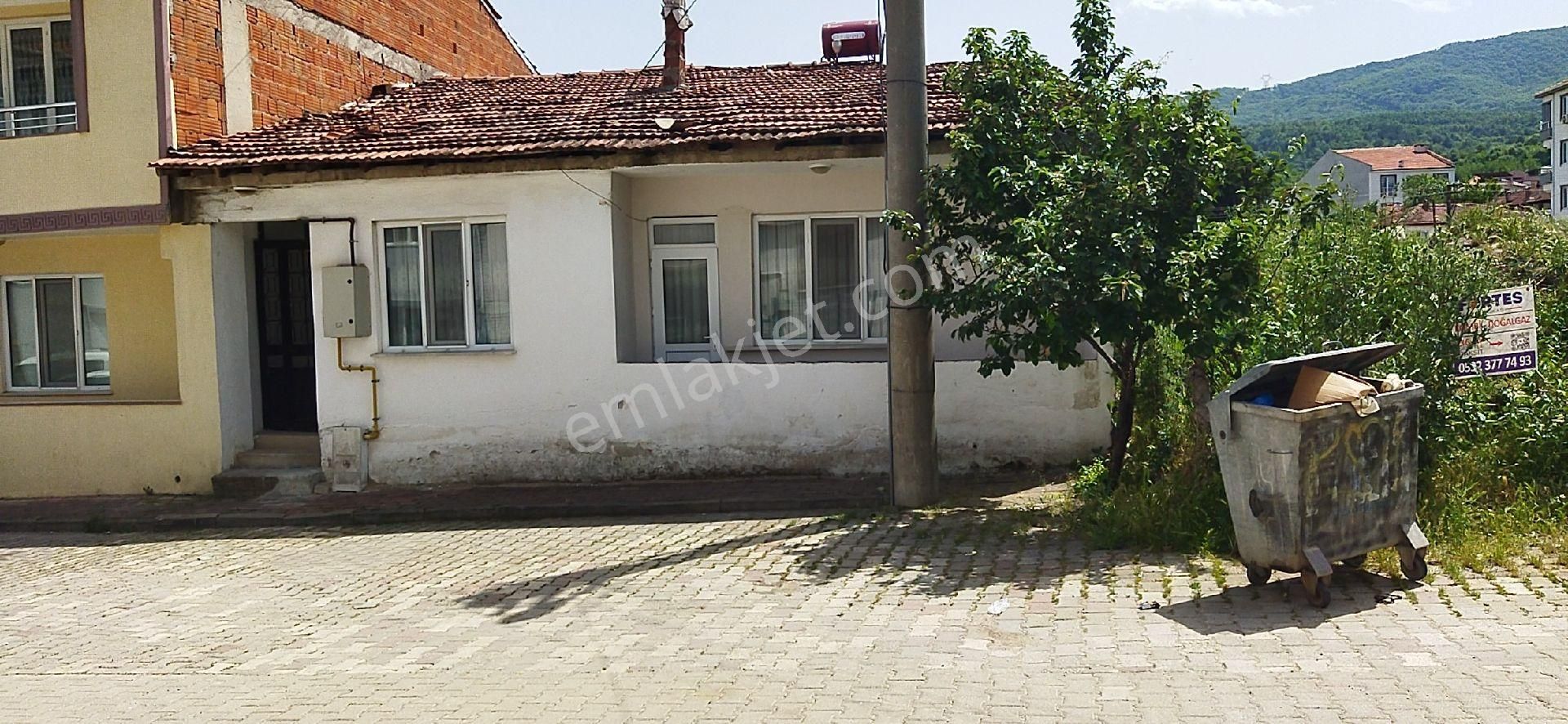 E.m.a Emlak Gayrimenkul Güvencesinde İnegöl Yeniceköyde Satılık Müstakil Ev - Görsel 2