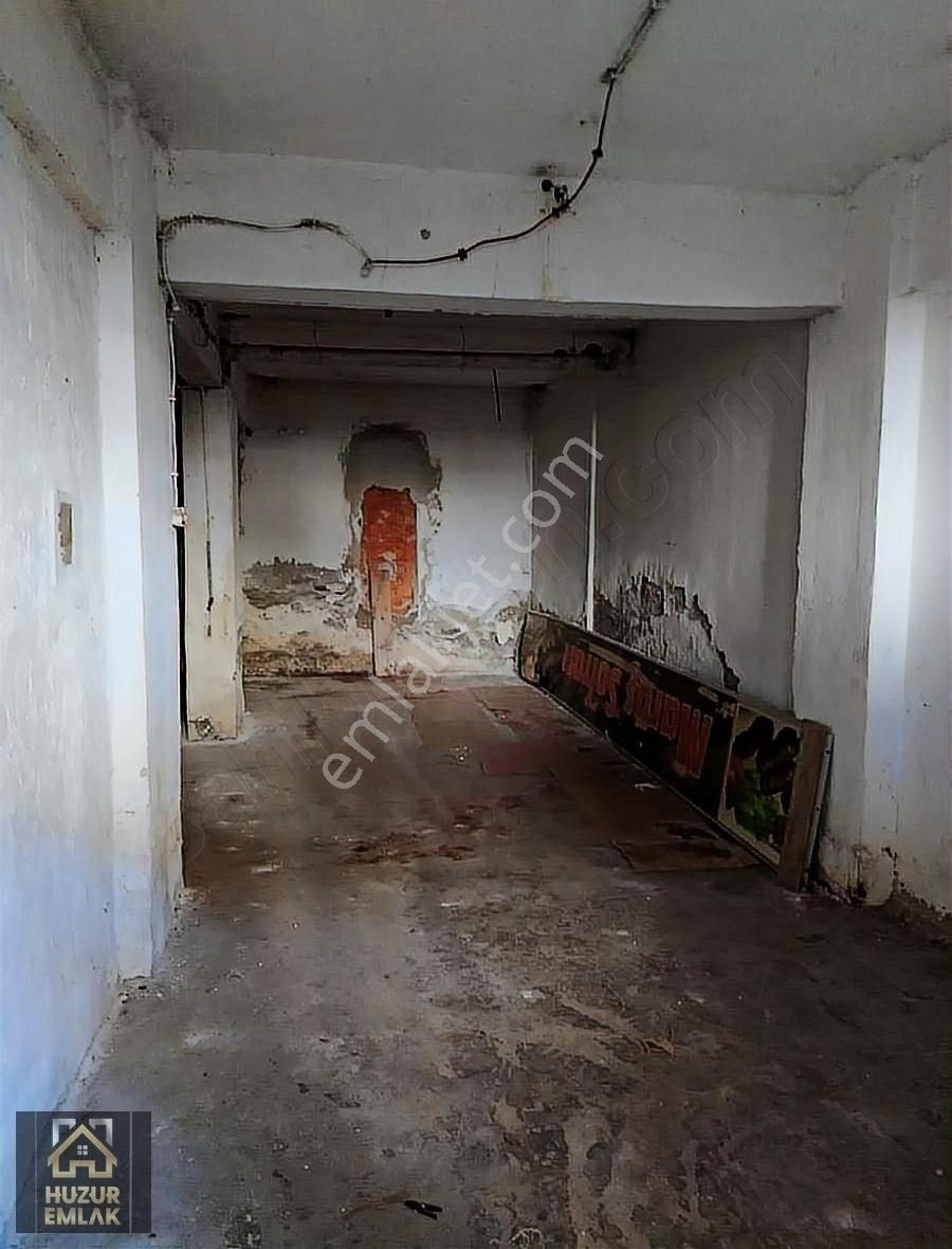 Huzur Emlaktan Bulvarda Kiralık Depo