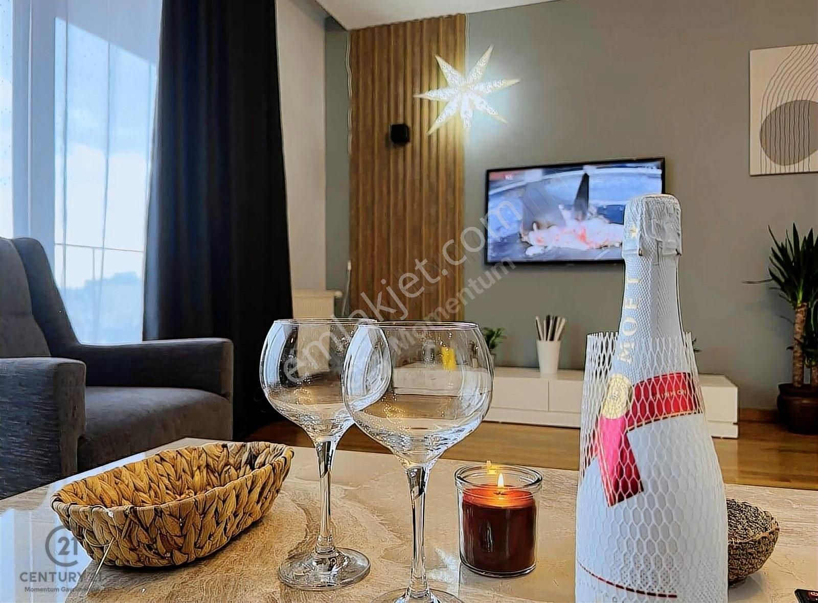 Century 21 Momentum'dan Eşyalı Residence 3-12 Ay Süreli
