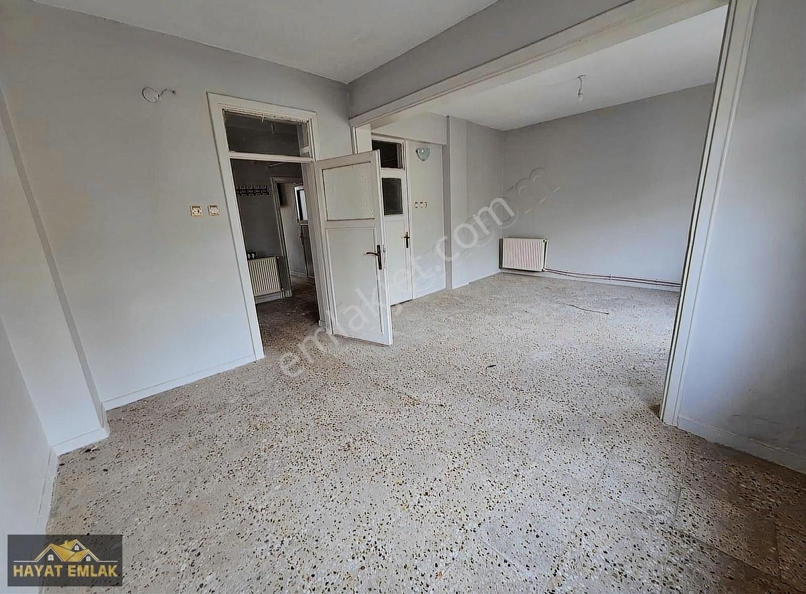 Hayat Emlak'tan Kiralık 3+1 Doğalgazlı Akif Ersoy Yenişehir