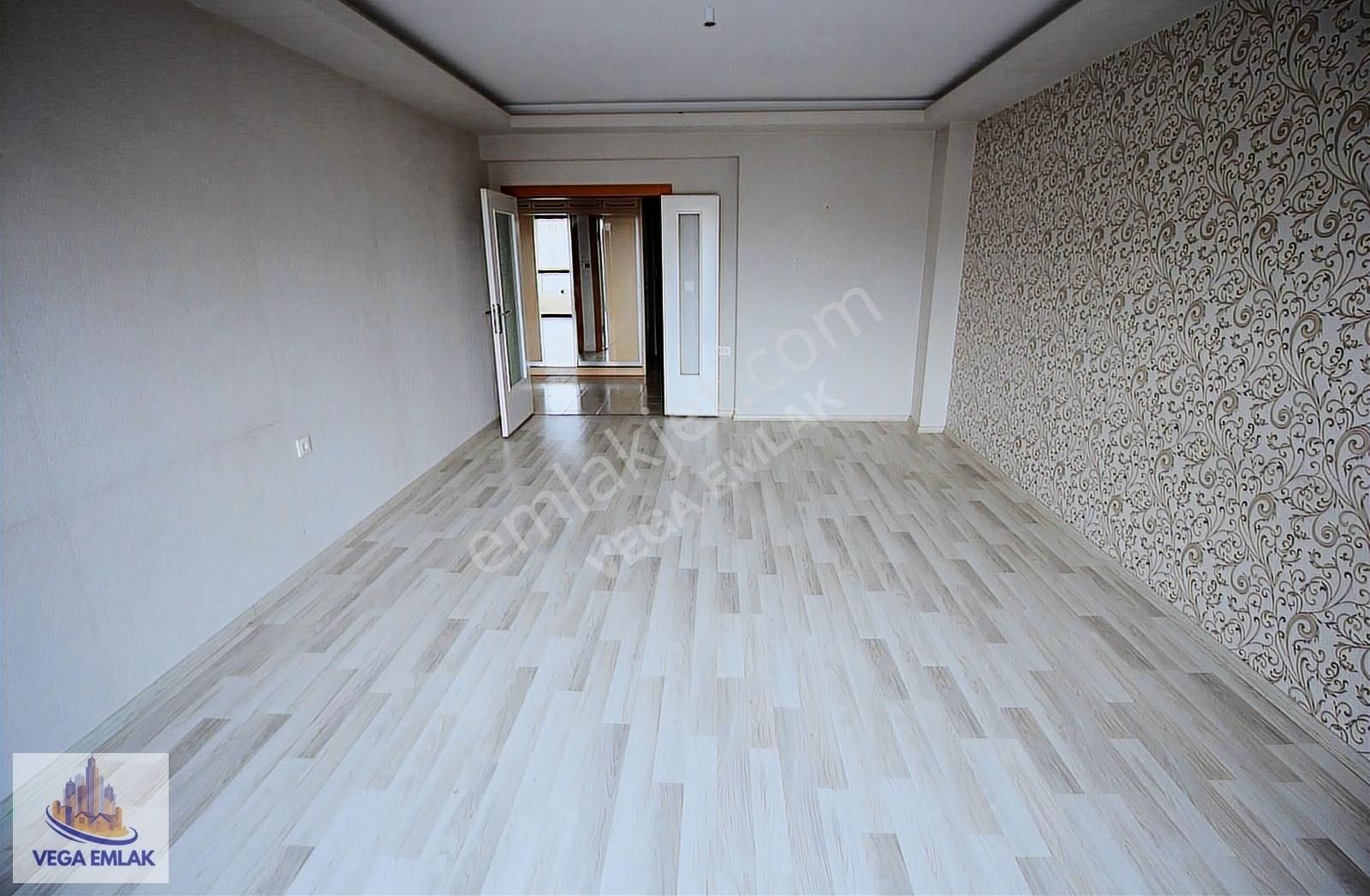 Vega Emlak'tan Protokol Yolu Yakını Ön Cephe 4+1 Full Yapı Daire - Görsel 9