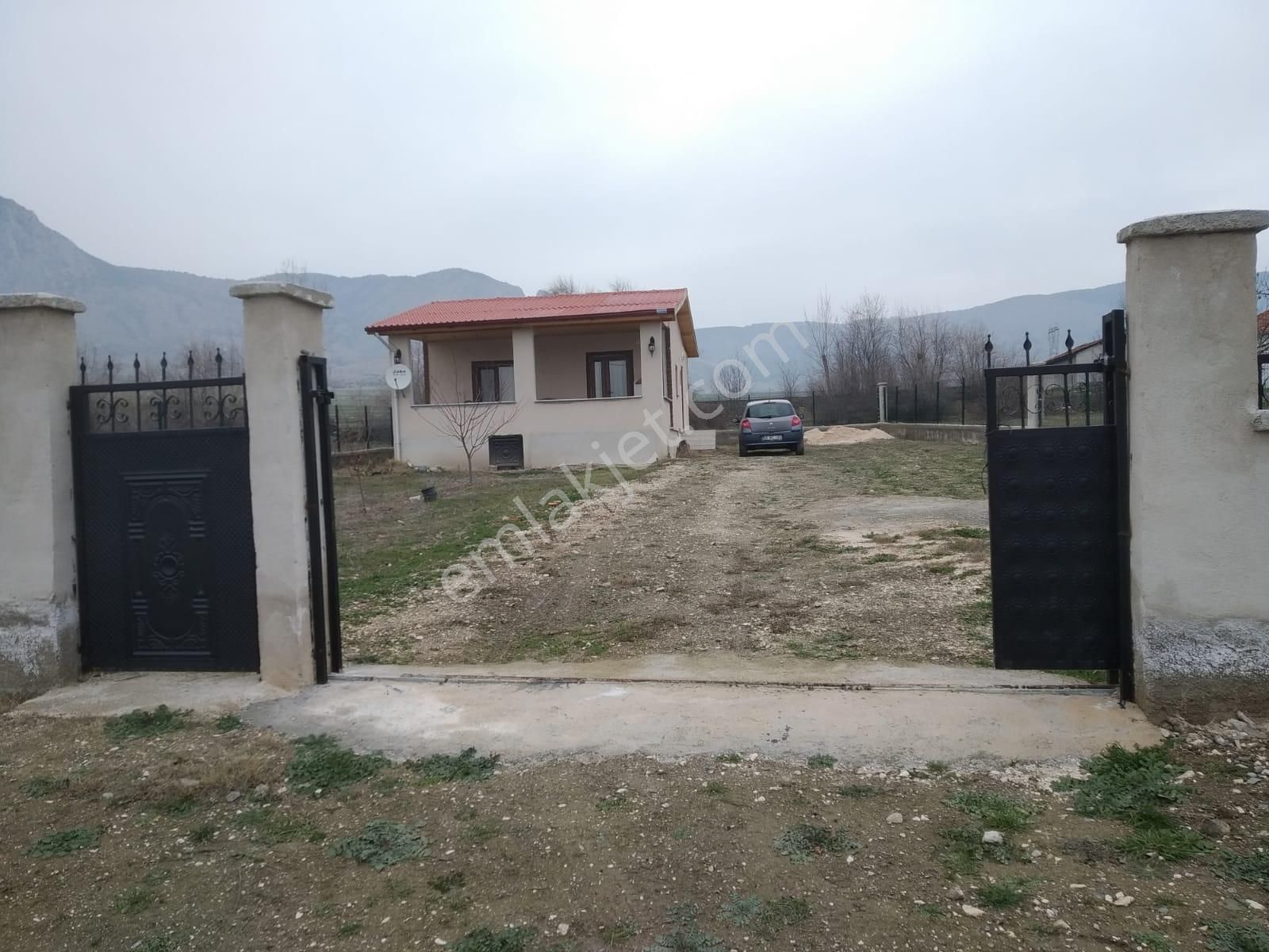Tokat Şenyurt Kasabası Asarcıkta D.gazlı Bahçeli Ev