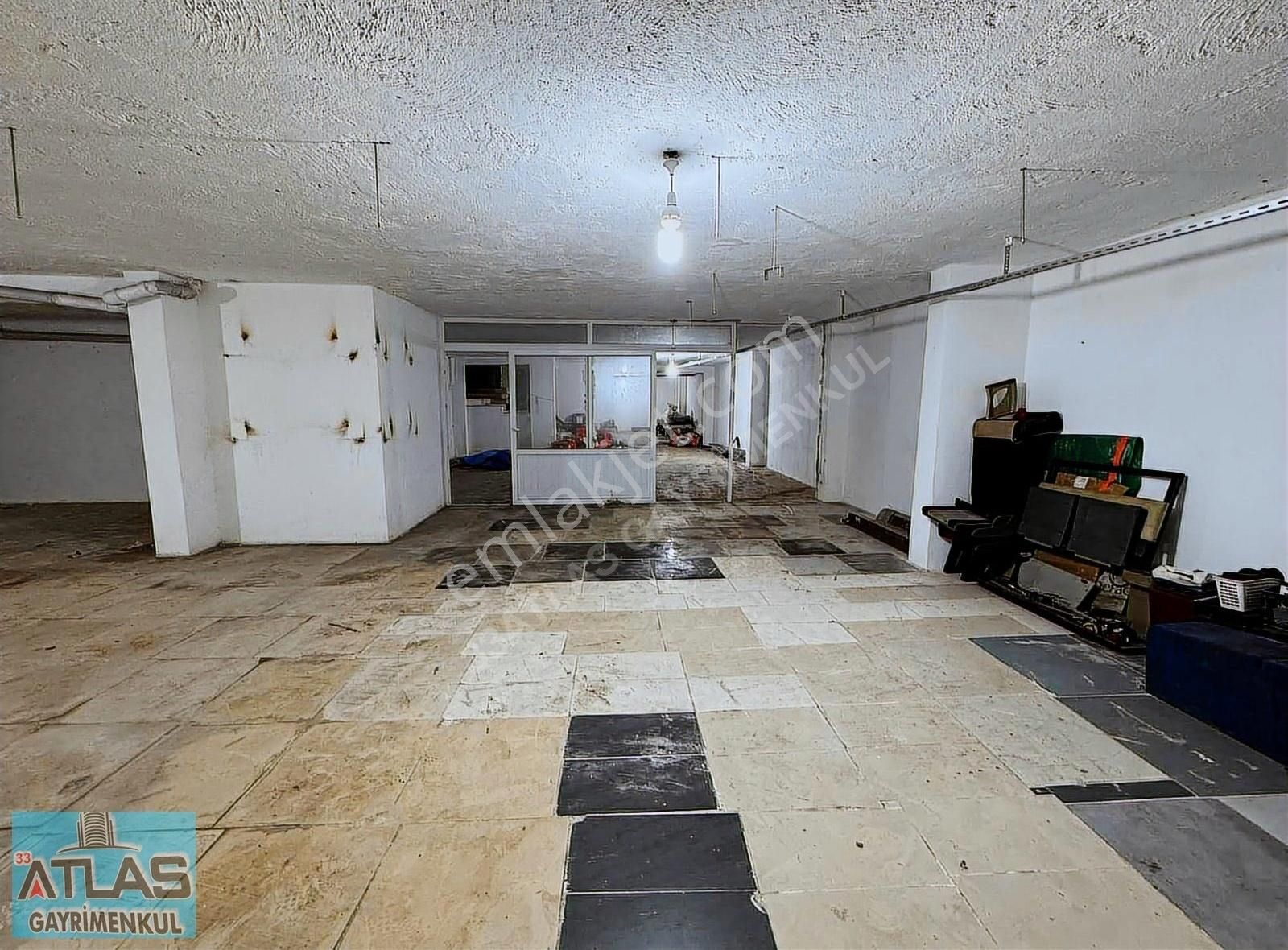 33 Atlastan Kurumsallara Satılık Dükkan