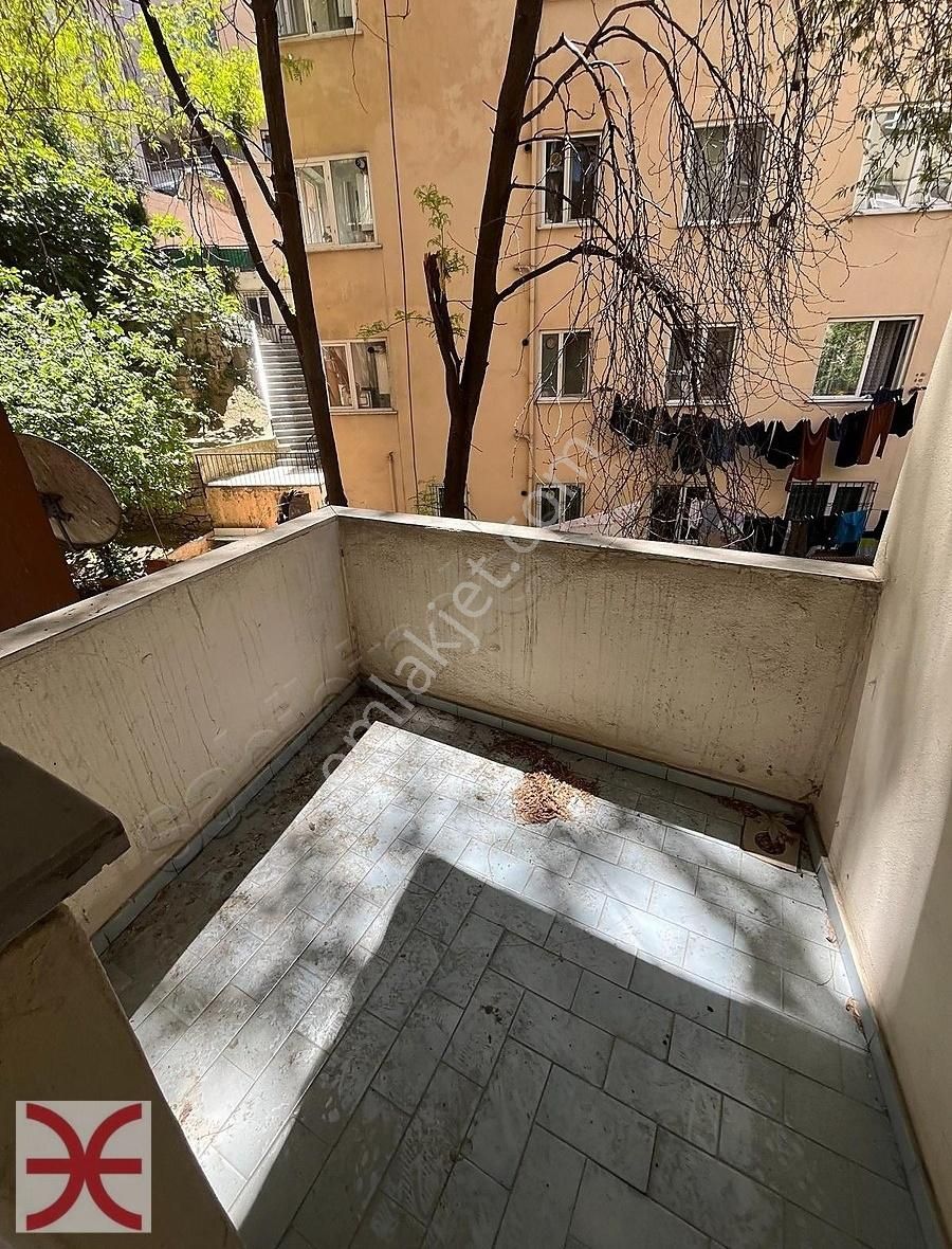 Mecidiyeköy Trump Towerse Yakın 3+1 Kombili Açık Ferah Acill