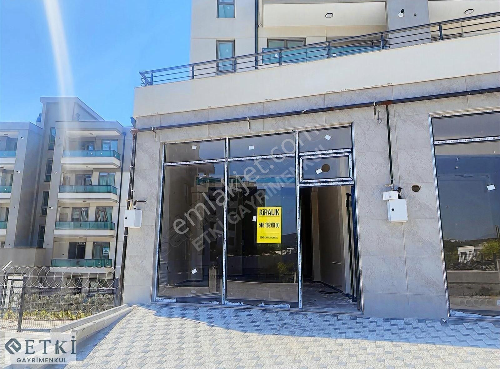 Etki'den Akçalar'da Karnur Akçapark Projesinde Kiralık Dükkan