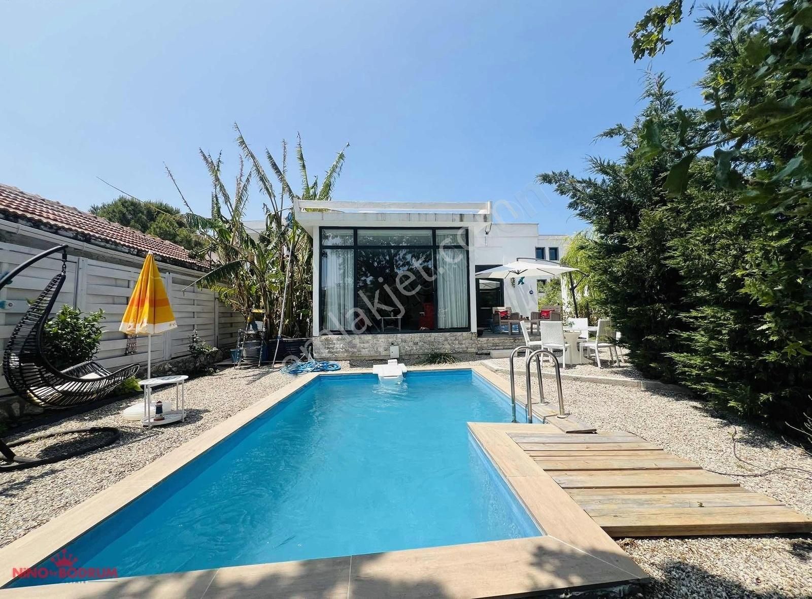 Bodrum Gümüşlük Satılık Müstakil Havuzlu Dubleks Villa
