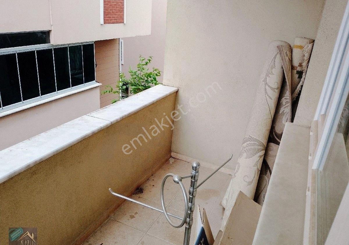 Körfez Mimar Sinan Mahallesi'nde Ful Eşyalı Arakat Daire - Görsel 24