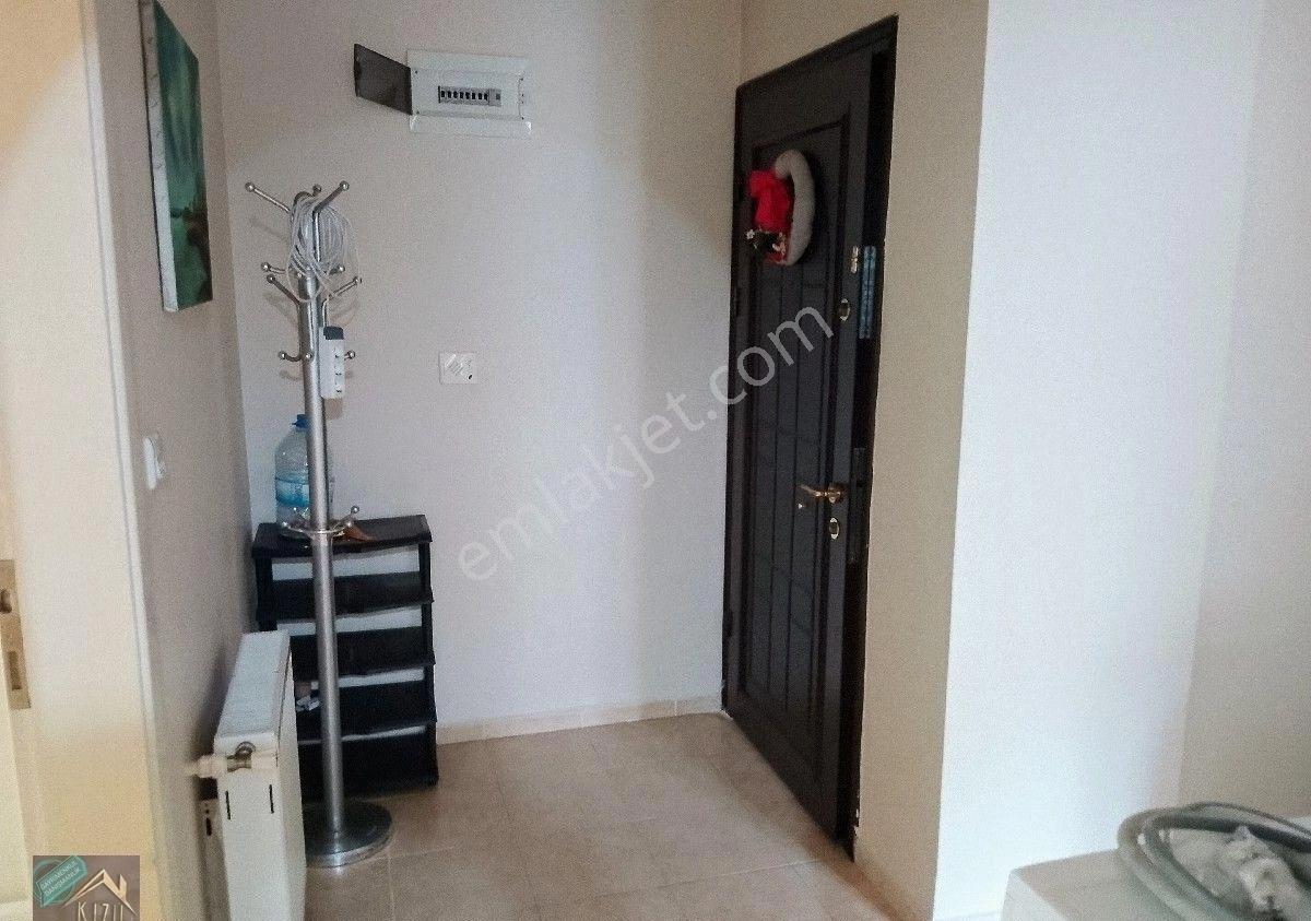 Körfez Mimar Sinan Mahallesi'nde Ful Eşyalı Arakat Daire - Görsel 25