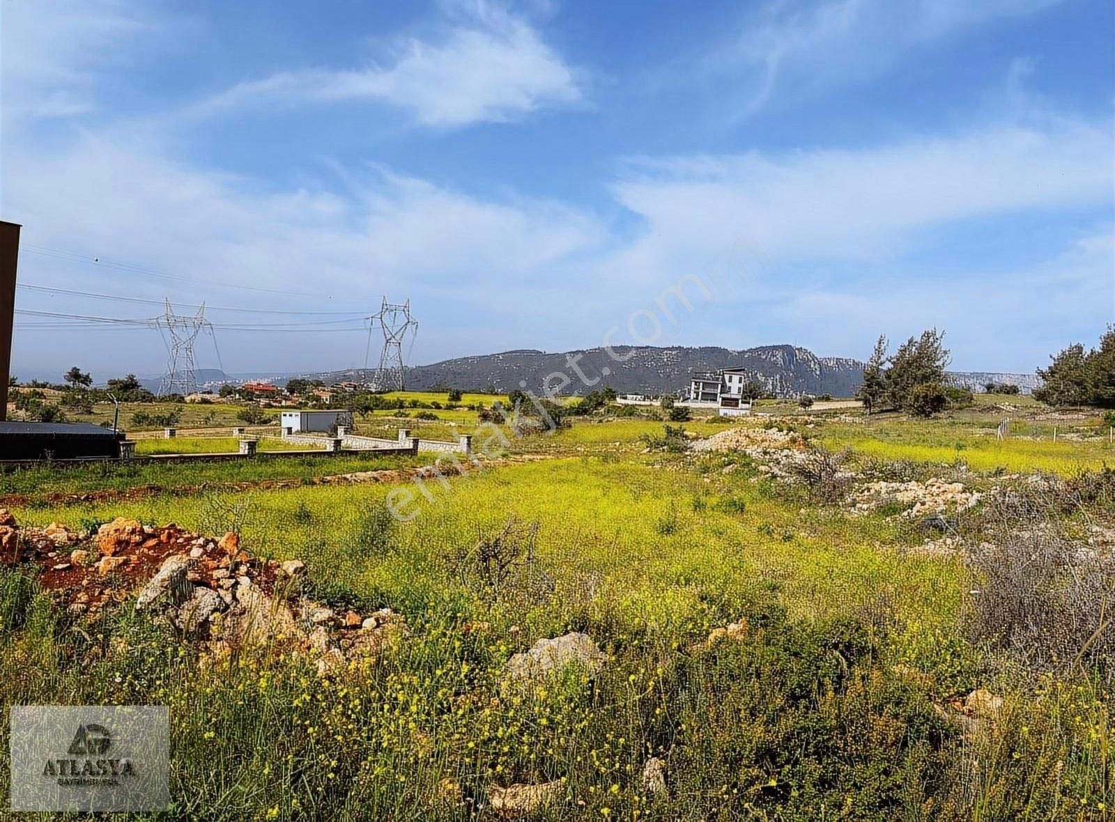 Atlasya'dan Toroslar Kaşlı'da Bulukluya Komşu Köşe Parsel