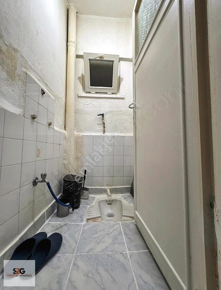 Tepebaşı Göbek Yakını Mükemmel Lokasyonda Katta 3+1 Manzaralı