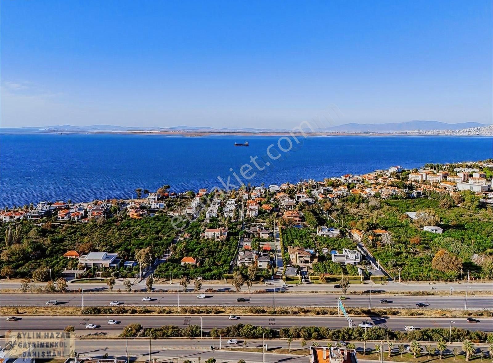 Narlıdere'de Çift Cepheli Deniz Manzaralı 4+1 Kiralık Daire