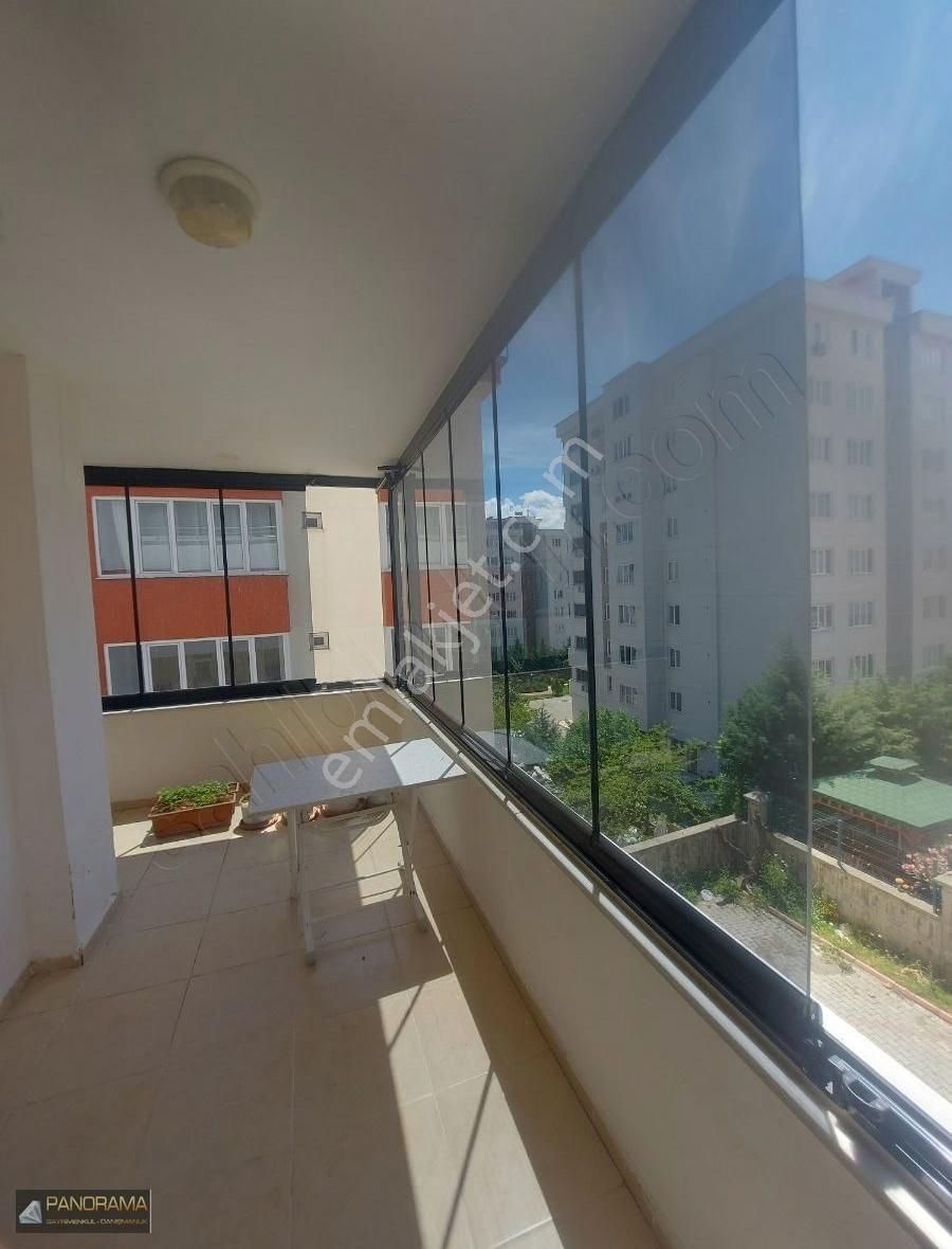 Hürriyet Mah Merkezi Konumda Satılık 4+1 Daire