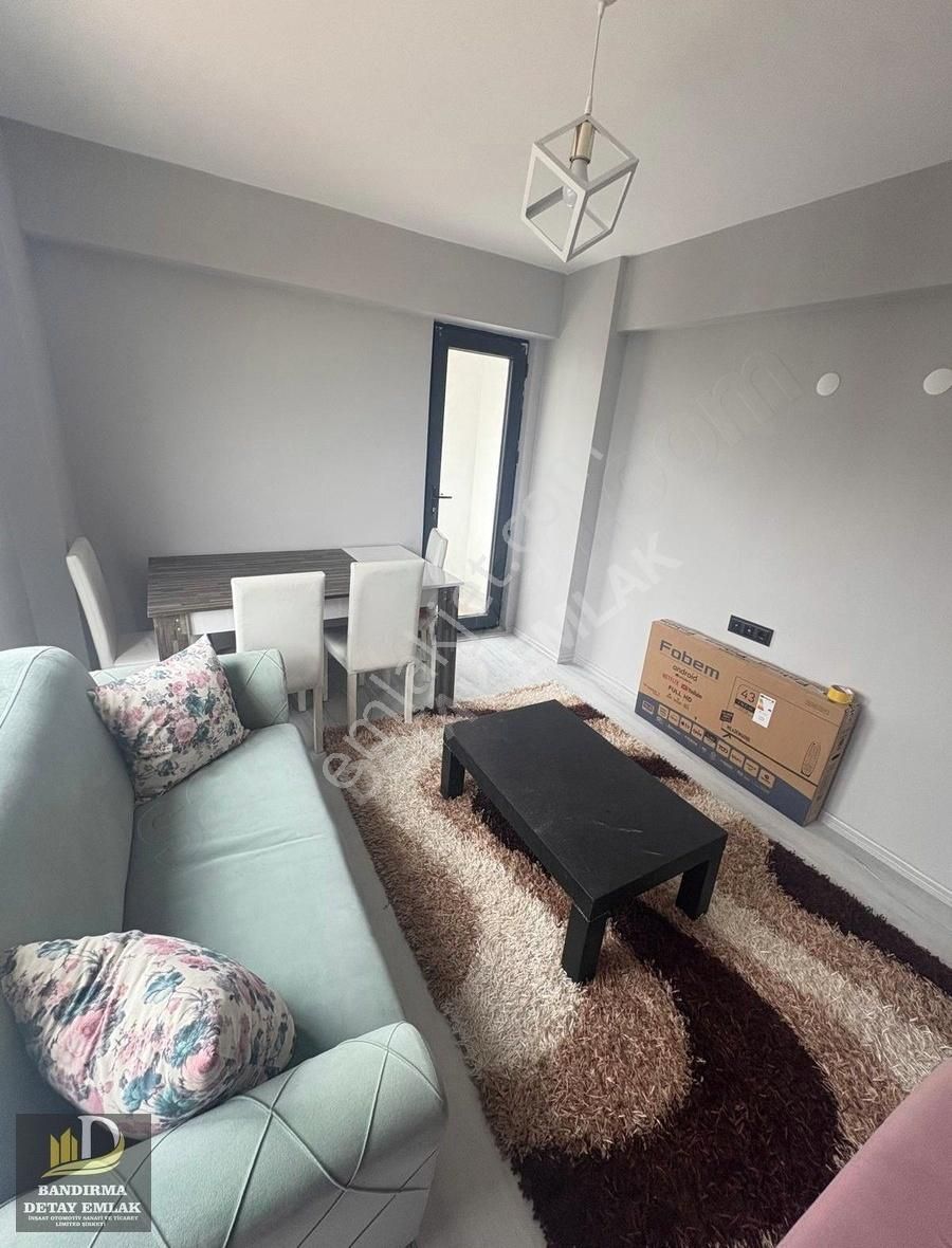 Detay Emlak'tan Yeni Mahalle'de 2+0 Eşyalı Kiralık Daire