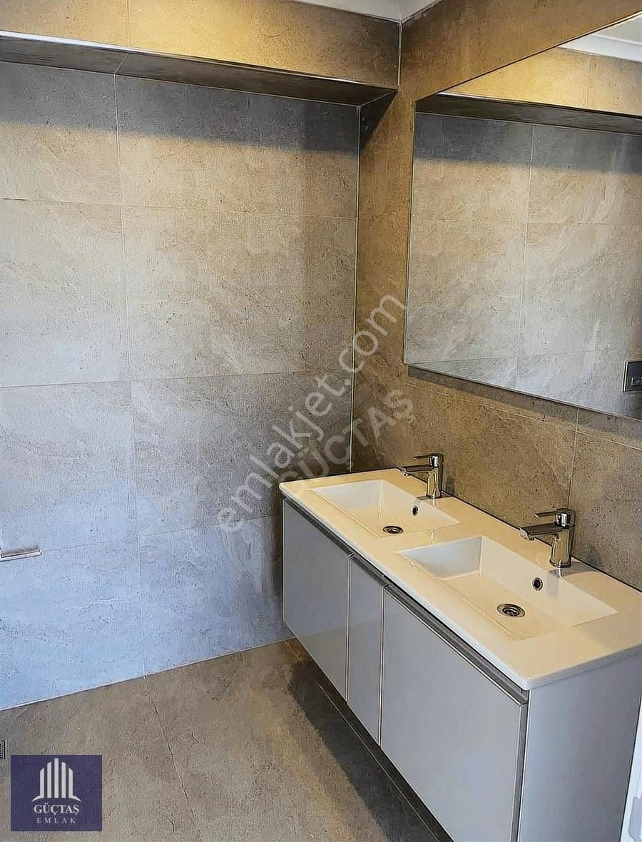 Çiftlik'te Havadar Ferah Lokasyonda Geniş 4+1 Villa - Görsel 15