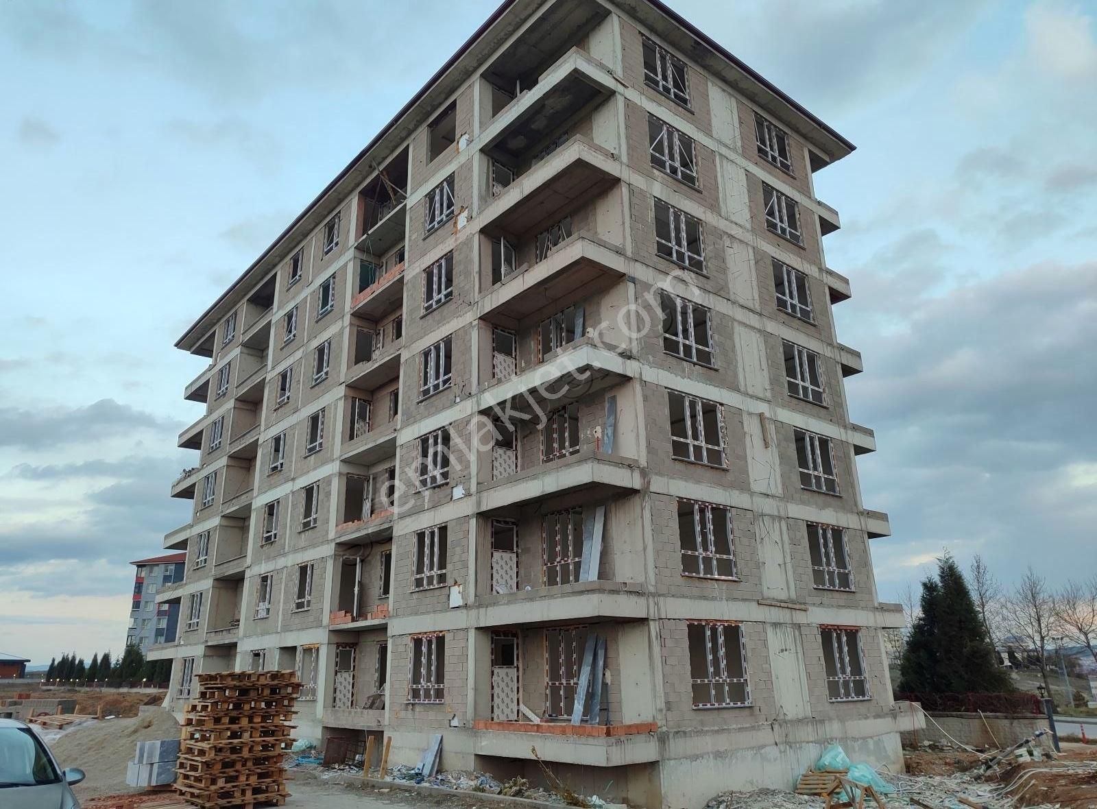 Asel'den Toki Köşe 2+1 Daire Yüksek Giriş