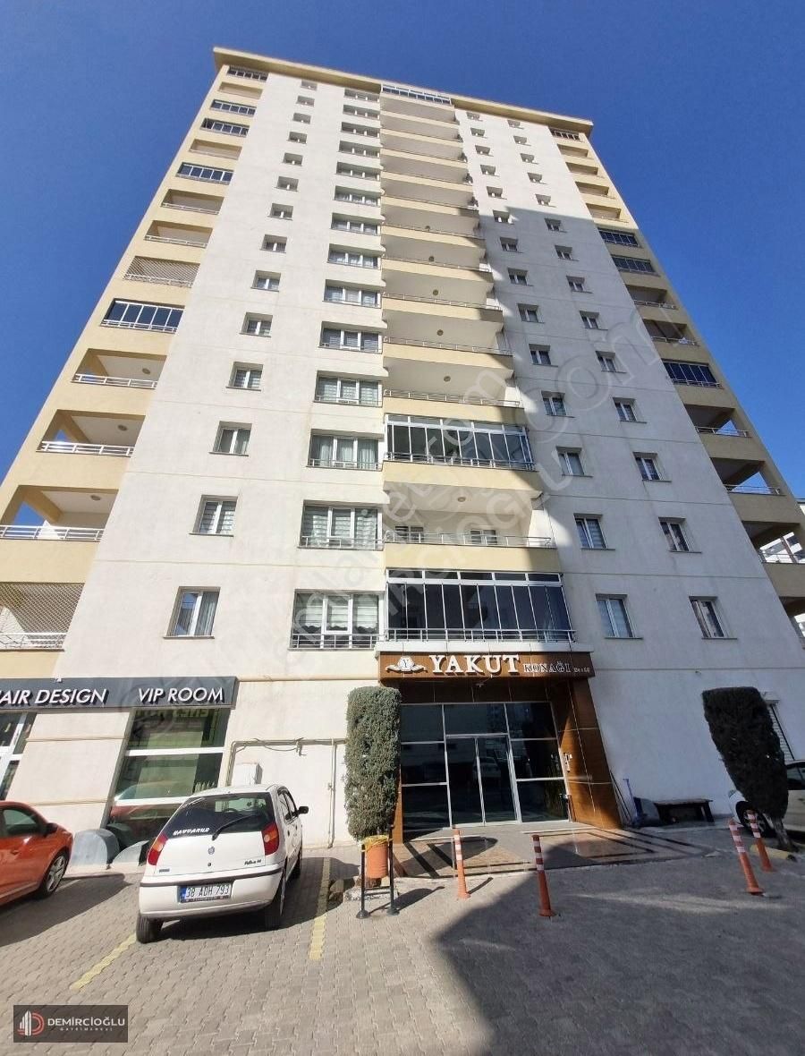 Mobilyalı//1.sınıf Eşyalı Kaliteli 2,5+1 Tramvaya Sıfır Daire