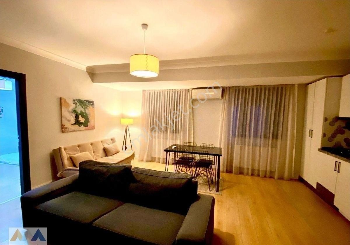 Kadıköy Osmanağa'da Yeni Bina!! Asansörlü Eşyalı 1+1 Daire!!!