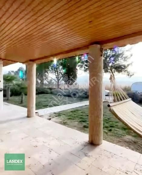 Doğa İle İçiçe Ferah Sitede Müstakil Güzelbahçe'de Villamız