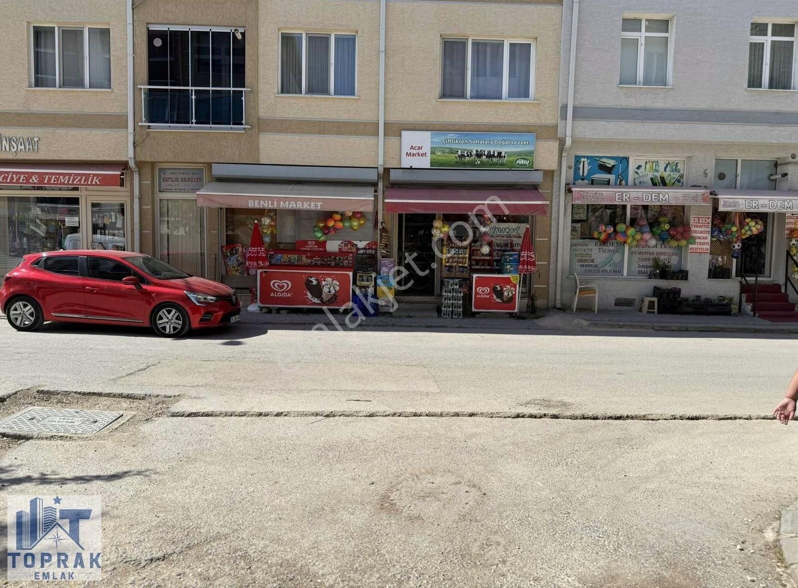 Toprak Emlaktan Batıkent Ümit Hastanesi Yakını Satılık Dükkan