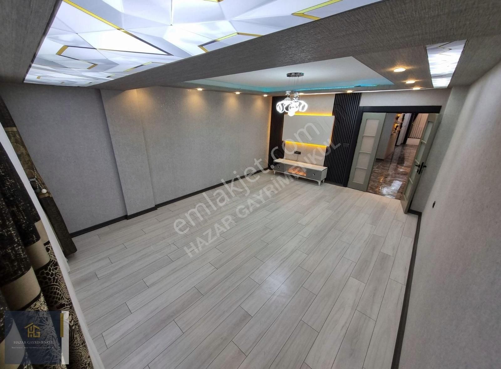 Sincan Yenikente Ultra Lüx Ful Yapılı Ön Cepehe Satılık 4+1