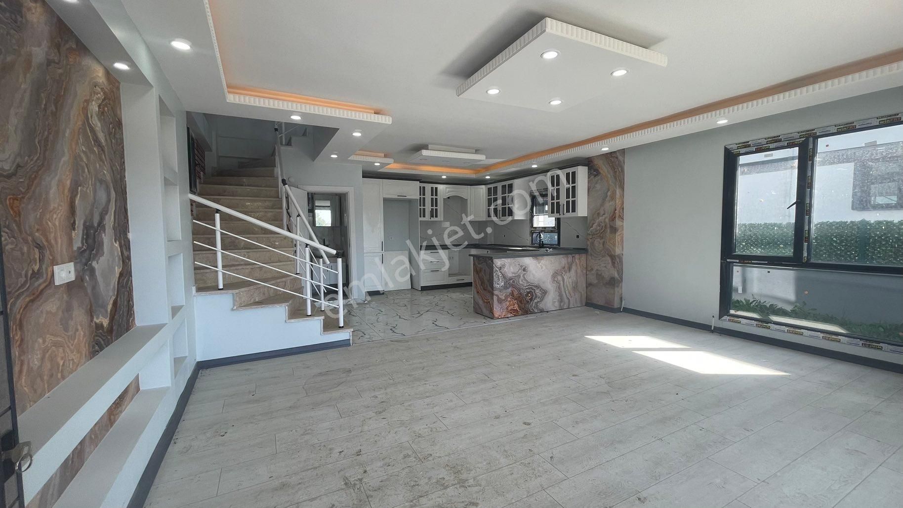 Koyuncu Gyrm'den Yeniçiftlik Merkezde Müstakil 5+1 Lüx Villa - Görsel 25