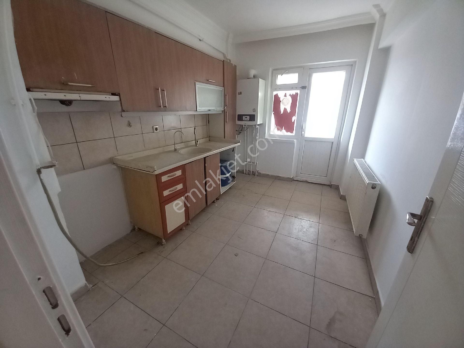 M.çakmak Mah 5+1 Teraslı Kiralık
