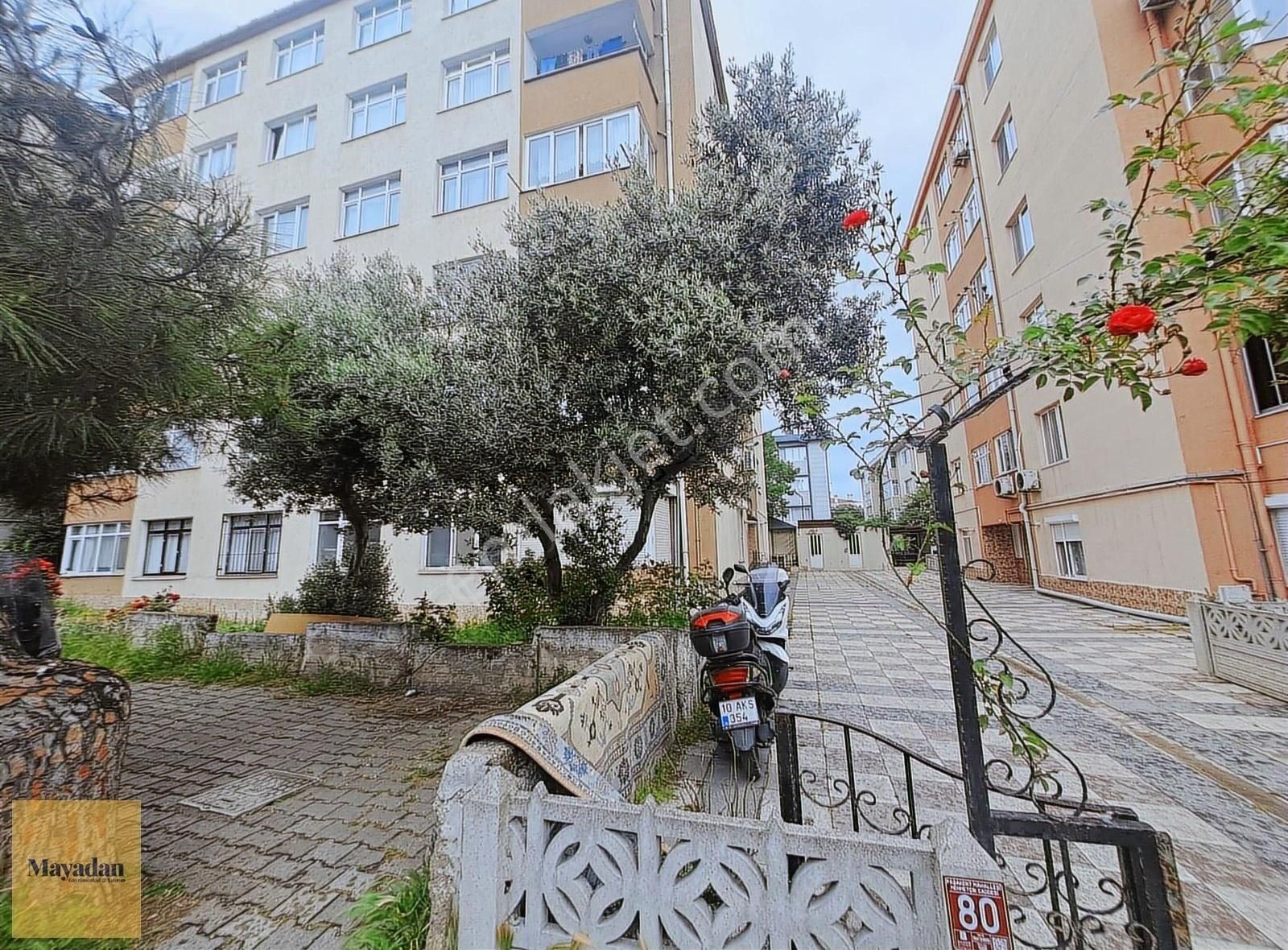 Mayadan Gyo'dan Paşakent Mahallesinde Kiralık 2+1 Geniş Daire