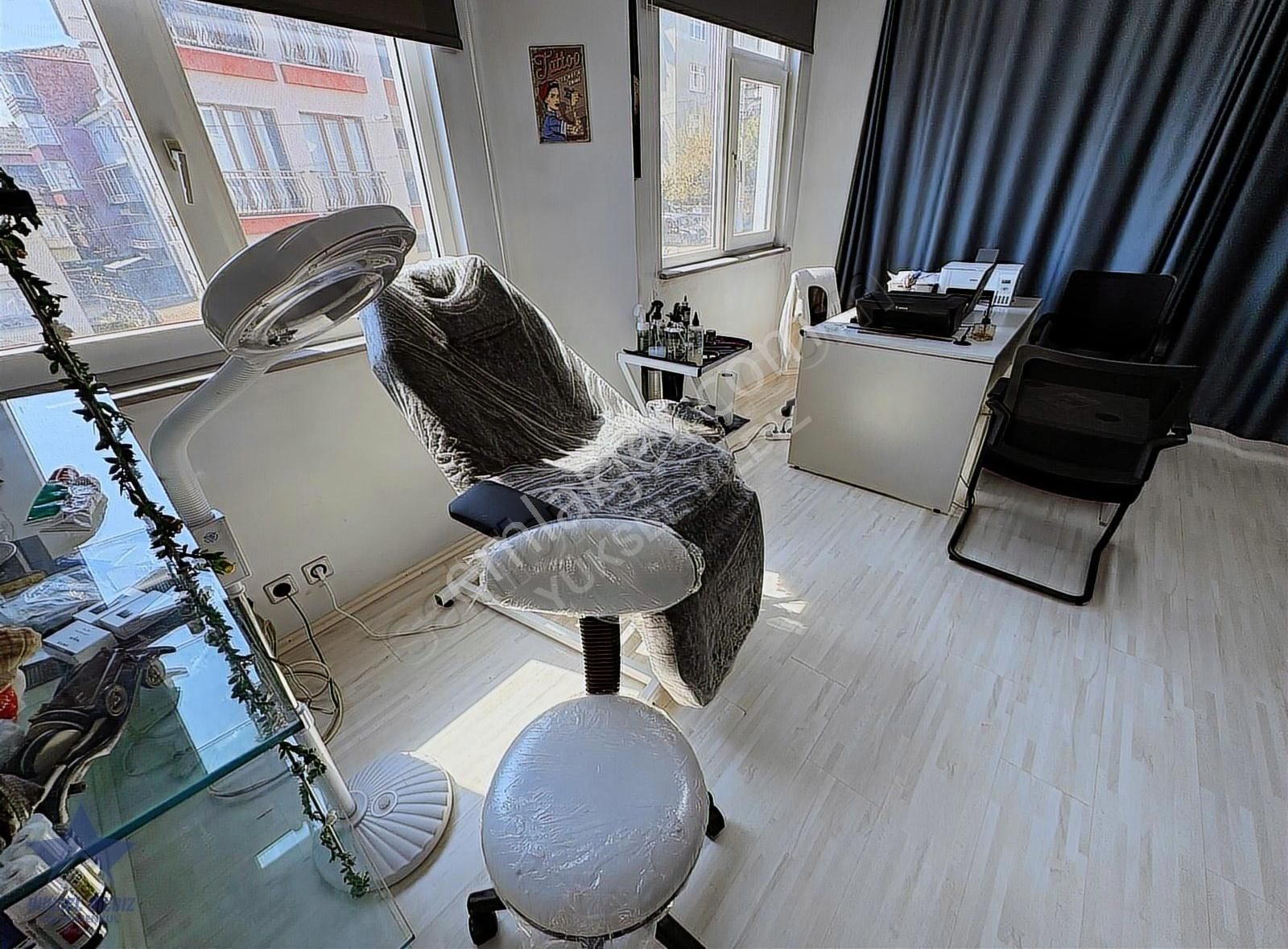Yukarı Çarşı'da Müşterisi Aktif Devren Kiralık Güzellik Merkezi
