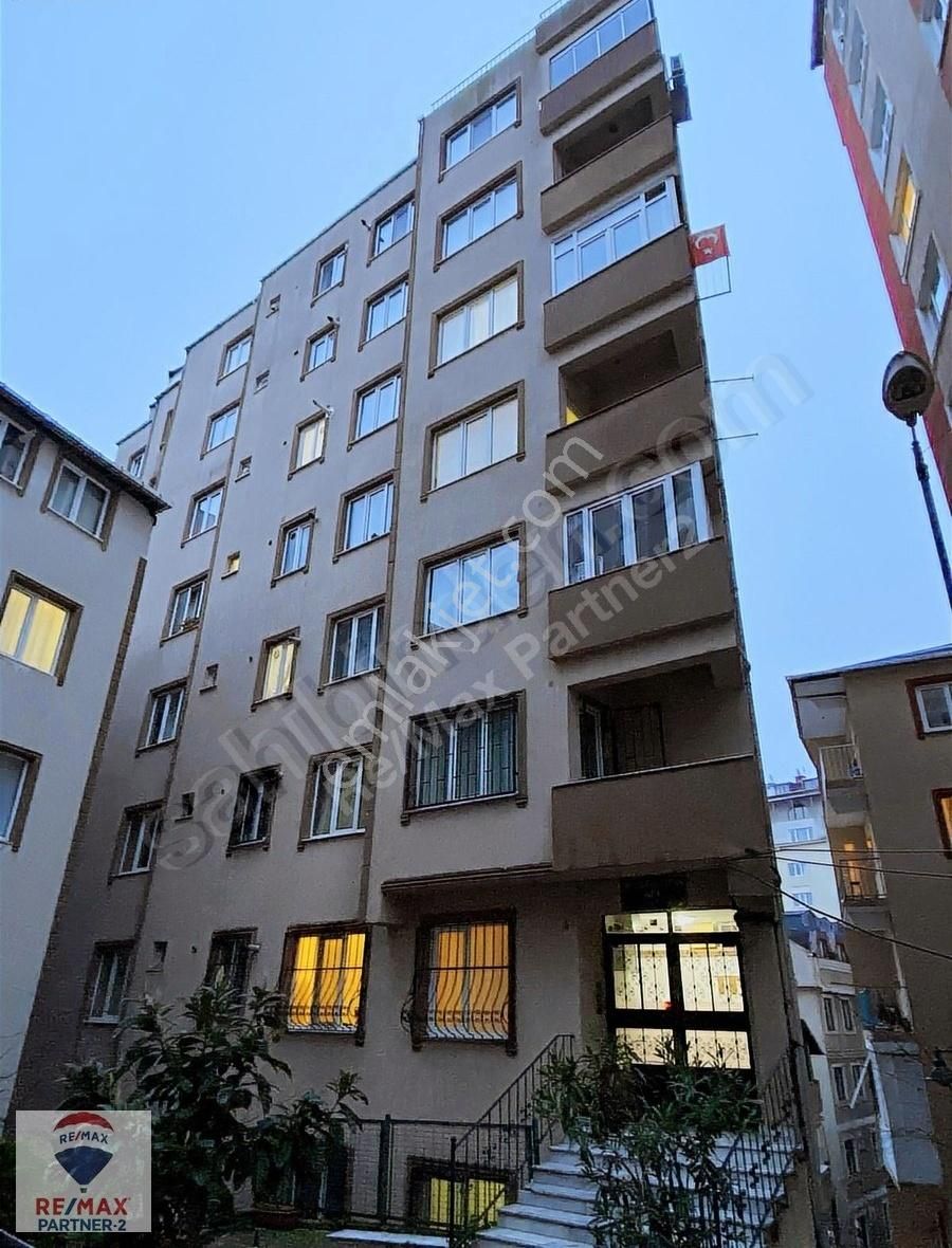 Gülbahar Mah. Profilo Avm Arkası 2+1 115m² Bahçeli Daire