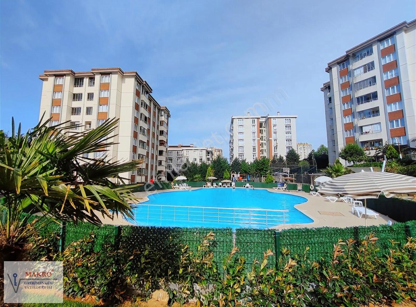 Halise Deniz'den Yenişehir Gökçeren Sitesinde Ara Kat 3+1 Daire