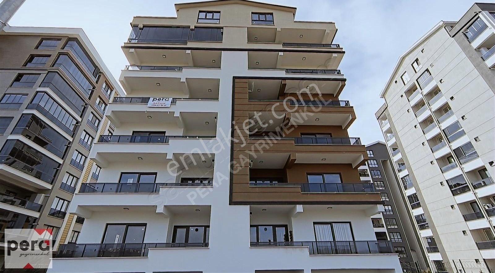 Pera'dan Kızılcıklı'da Önü Açık Cephe 3+1 Ara Kat Sıfır Daire