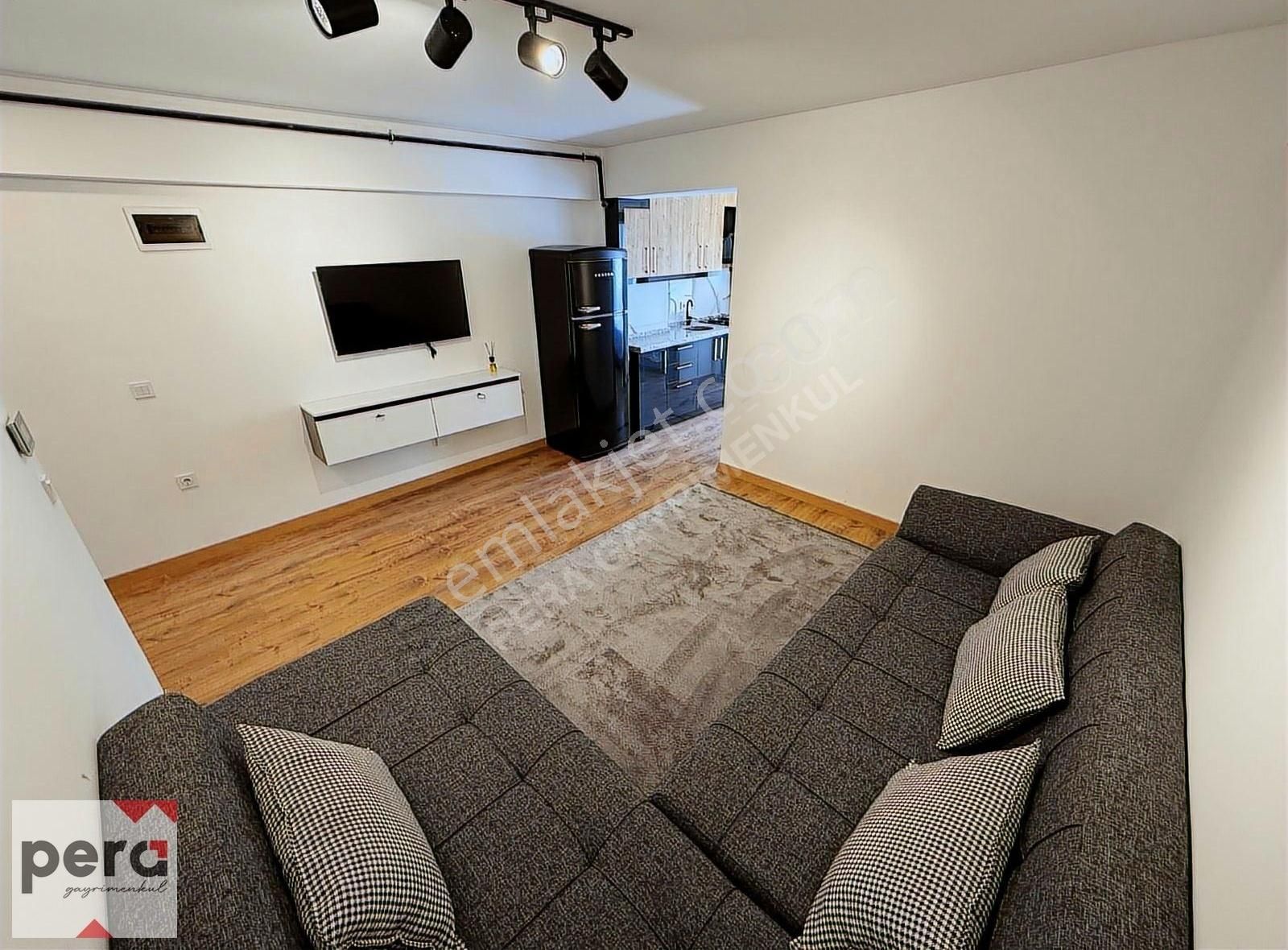 Pera'dan Lüks Eşyalı Kat Mülkiyetli 1+1 Sıfır Ön Cephe Daire