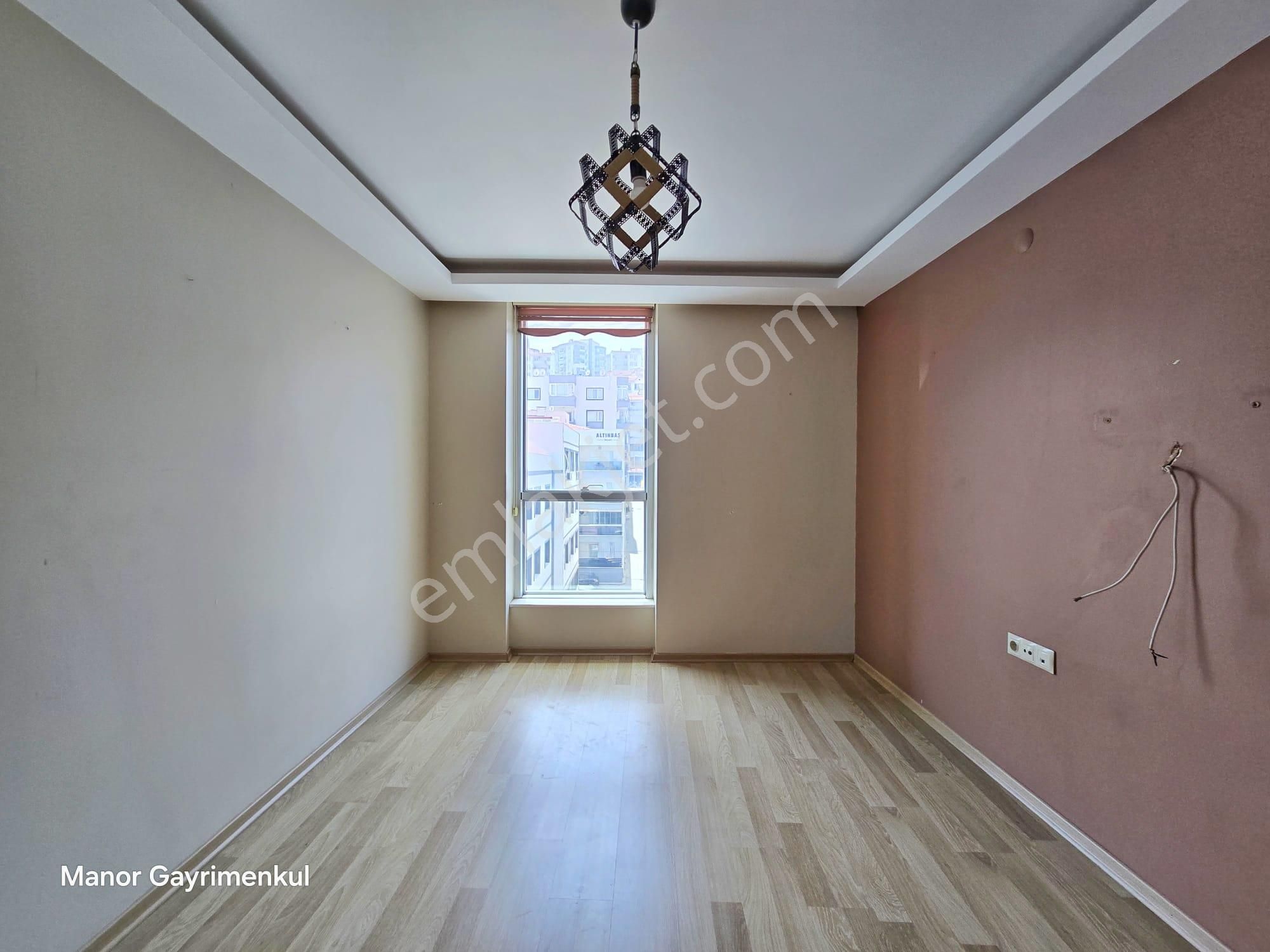 Kuşadası İkiçeşmelik Mah. Merkezde Arakat 2+1 Daire - Görsel 16