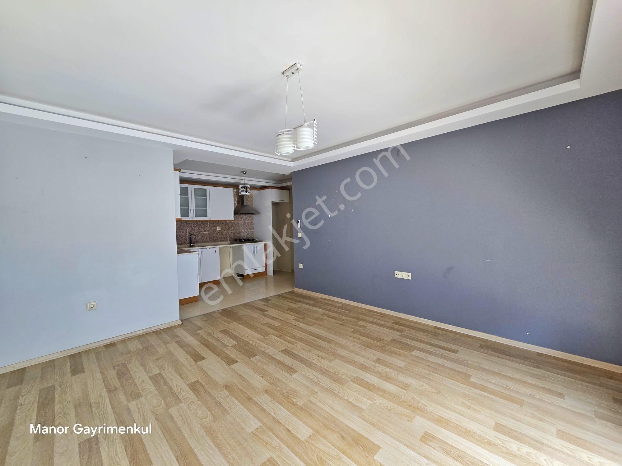 Kuşadası İkiçeşmelik Mah. Merkezde Arakat 2+1 Daire